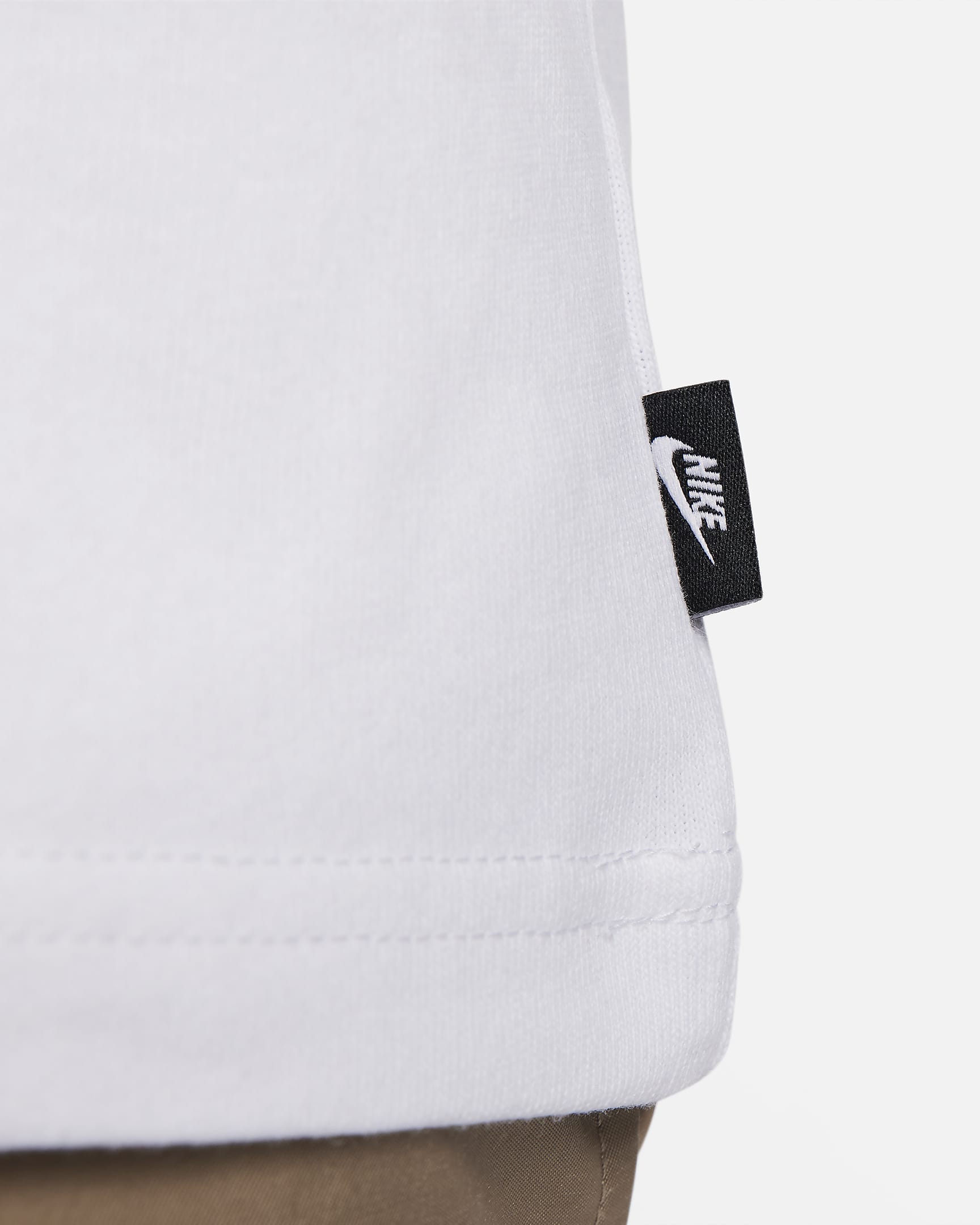 Tee-shirt Nike Sportswear Premium Essentials pour Homme - Blanc/Blanc