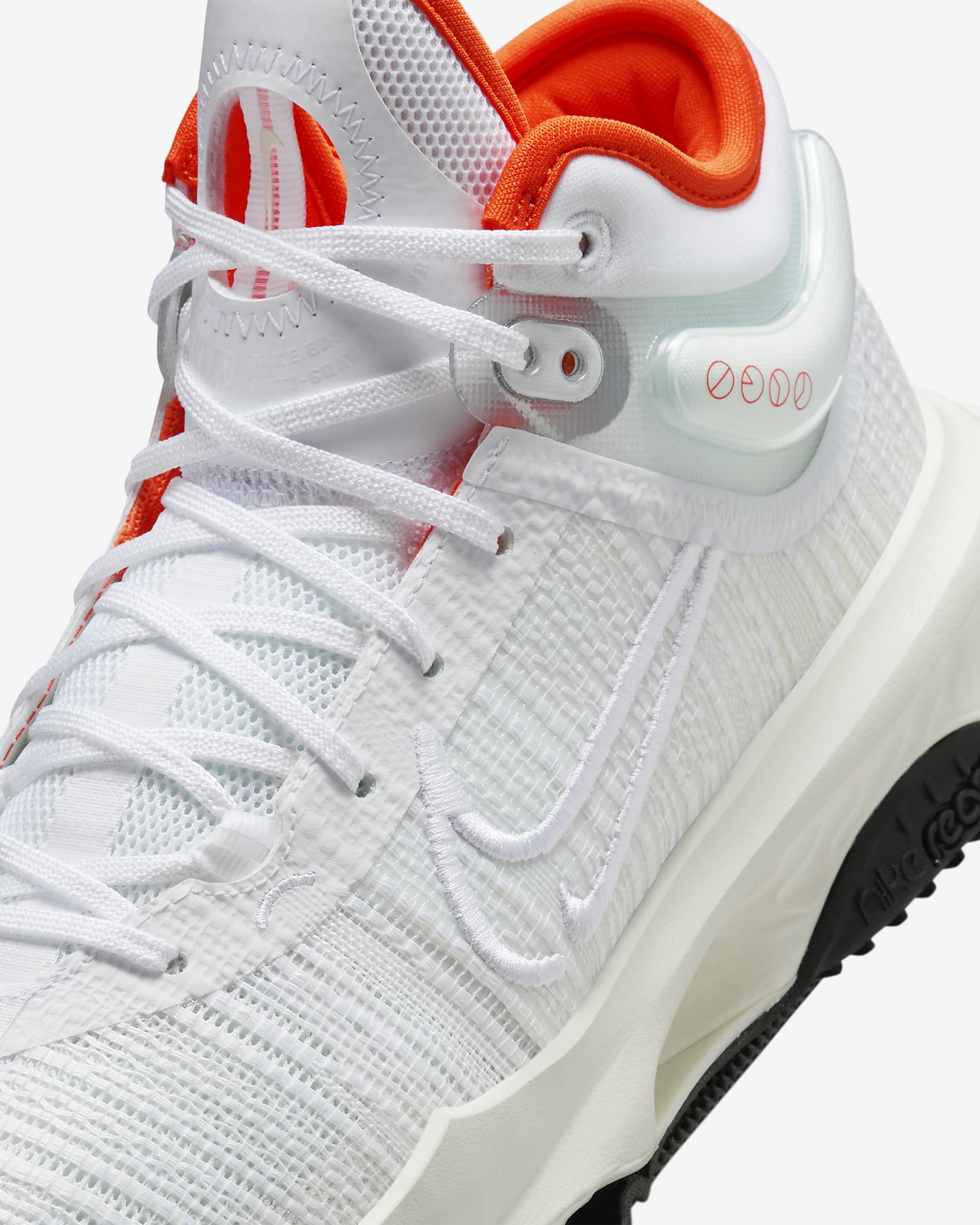 Tenis de básquetbol para hombre Nike G.T. Jump 2 - Blanco/Vela/Naranja seguridad/Blanco