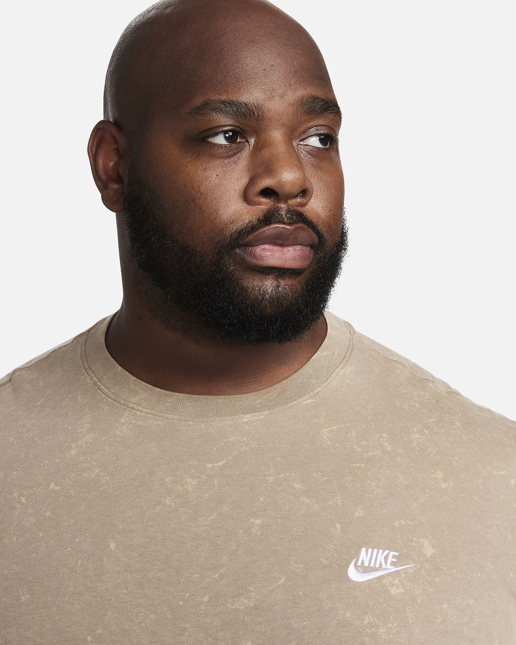 Nike Sportswear Club Tshirt voor heren. Nike BE