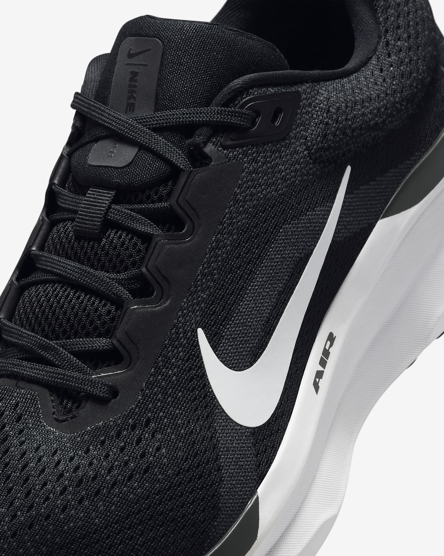 Nike Winflo 11 férfi országúti futócipő (extra széles kialakítású) - Fekete/Anthracite/Cool Grey/Fehér