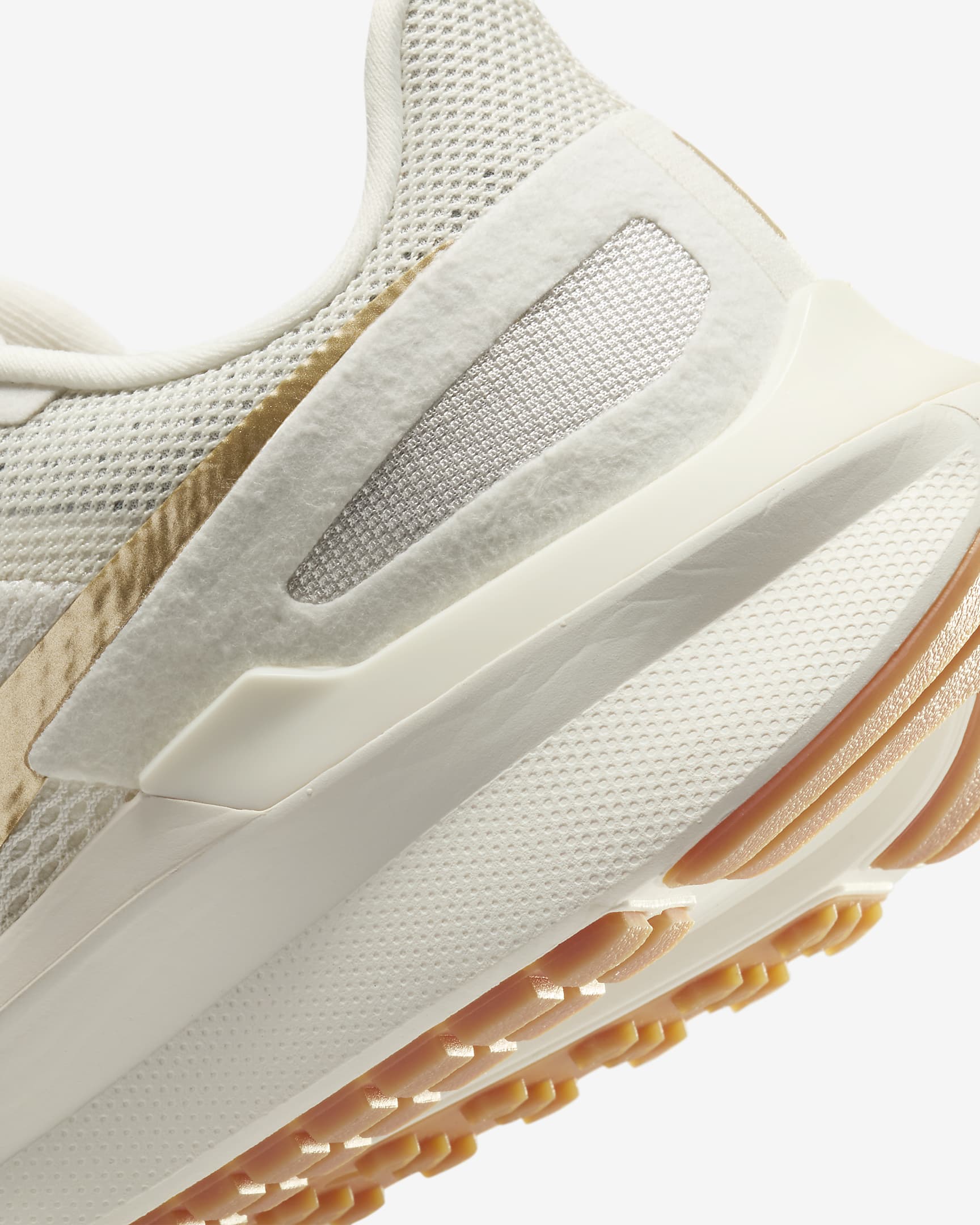 Nike Structure 25 女款路跑鞋 - Phantom/白色/Gum Light Brown/Metallic Gold