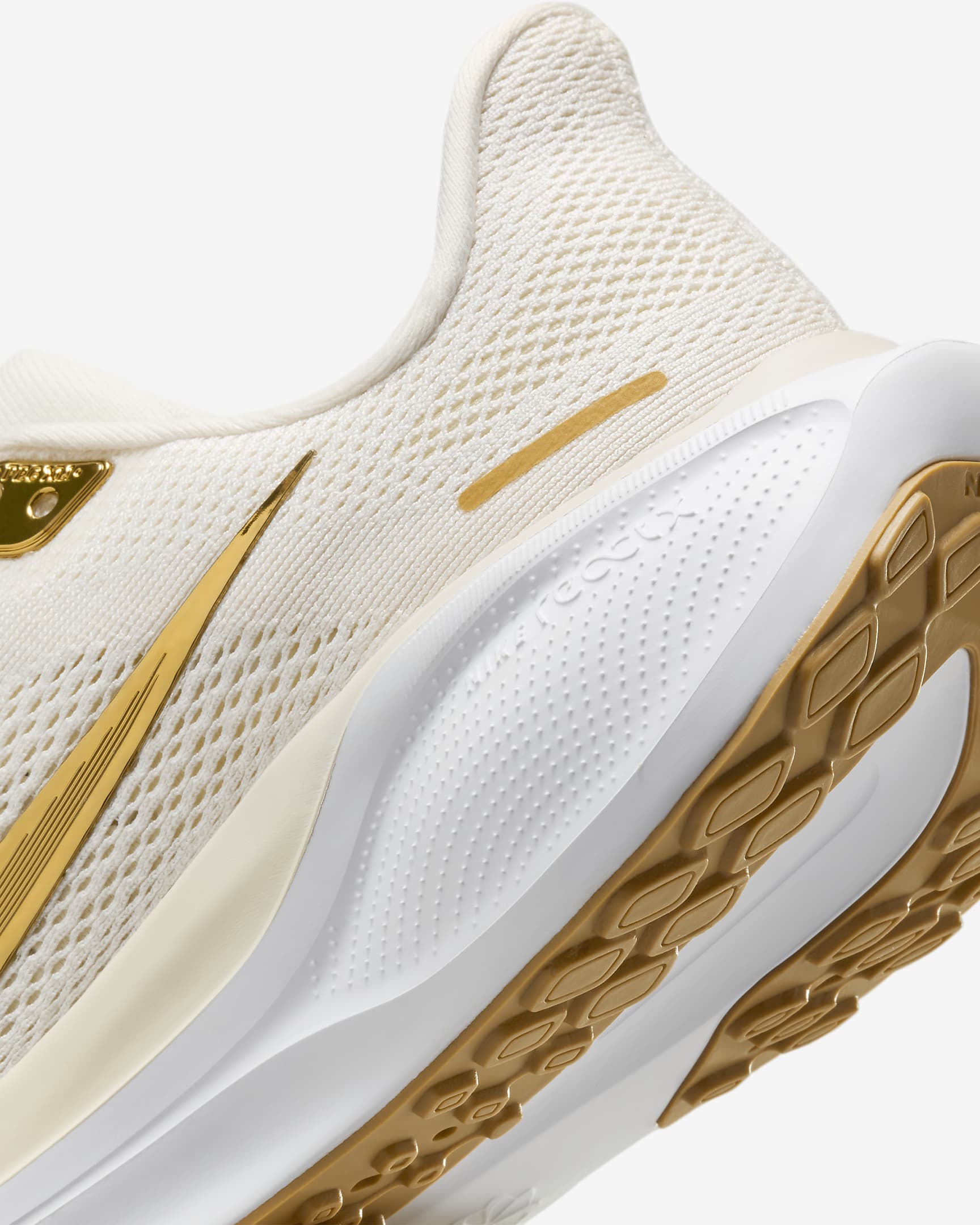 Nike Pegasus 41 hardloopschoenen voor dames (straat) - Phantom/Light Pumice/Sail/Metallic Gold