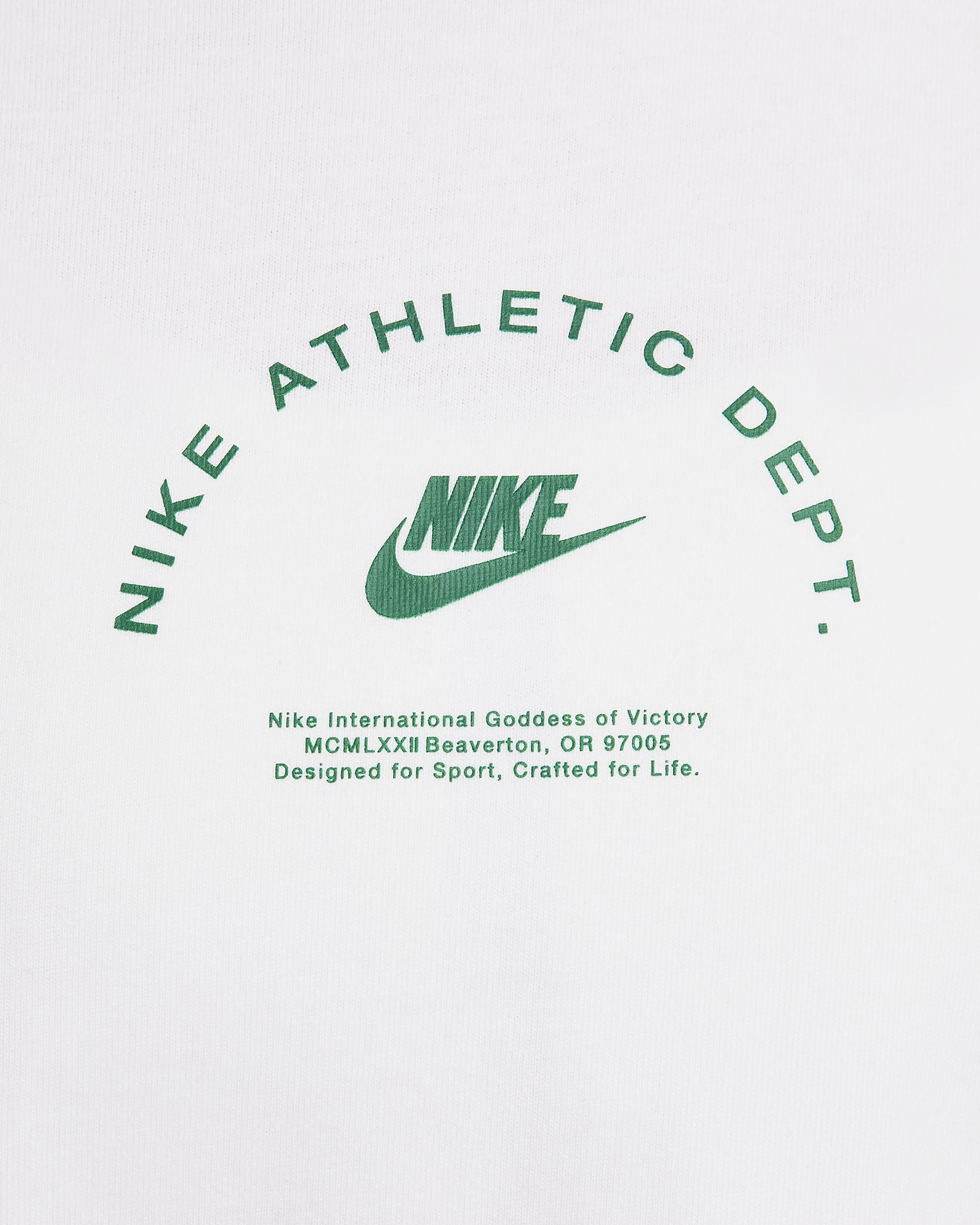 Nike Sportswear Women's Short-Sleeve Crop Top. Nike ID