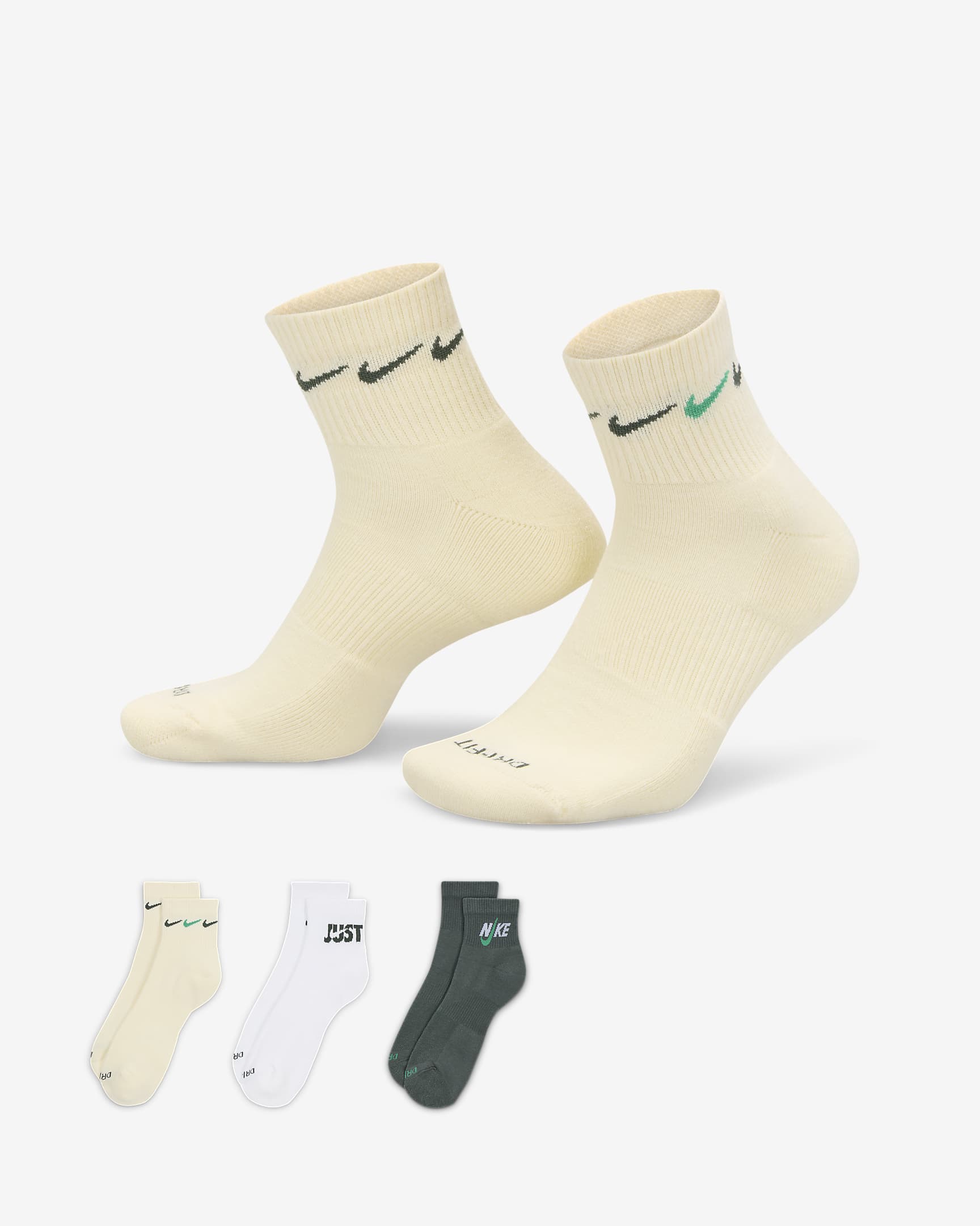 Nike Everyday Plus Cushioned Training Ankle Socks (3 Pairs). Nike IL