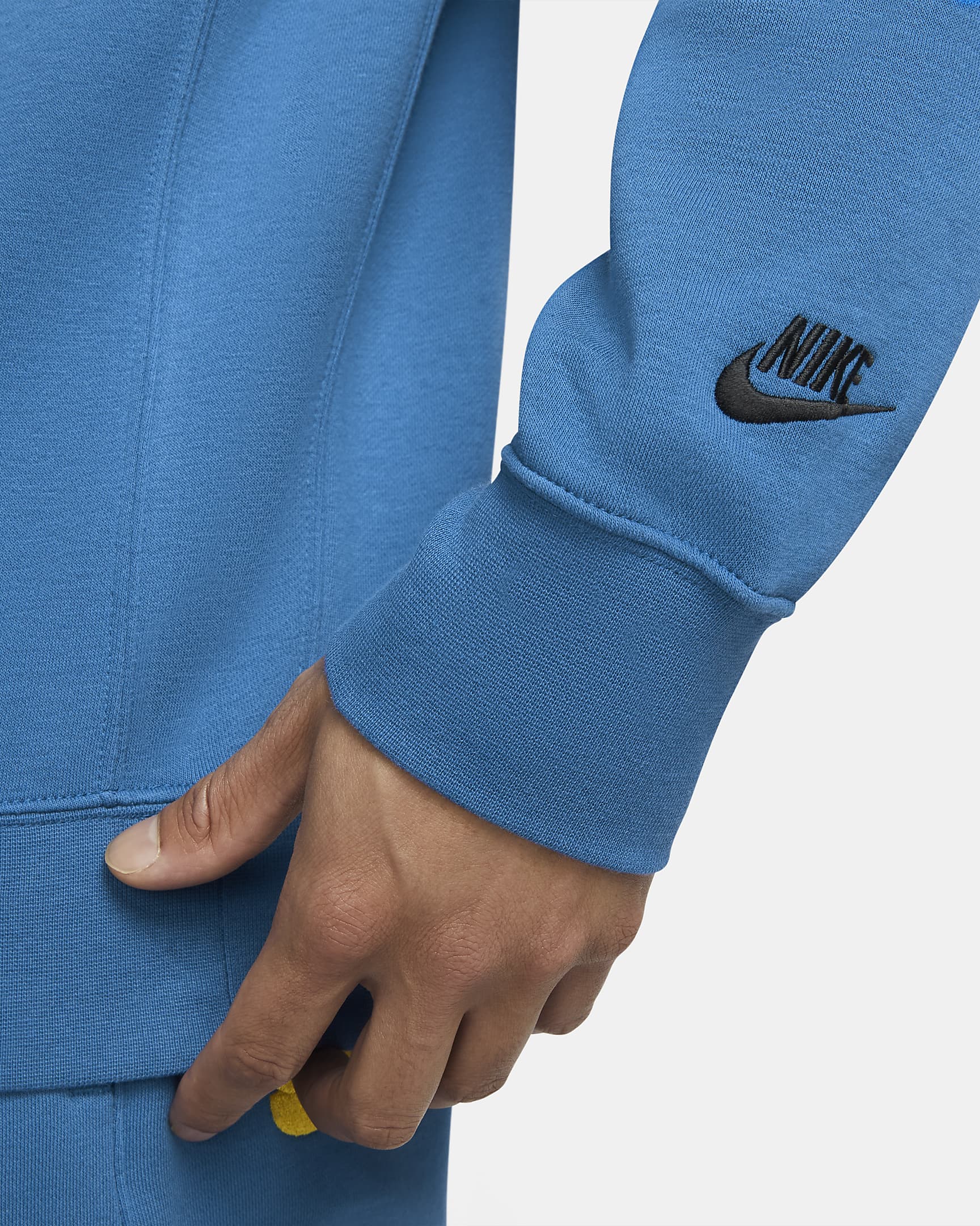 Nike Sportswear Sport Essentials+ Men's Fleece Crew.