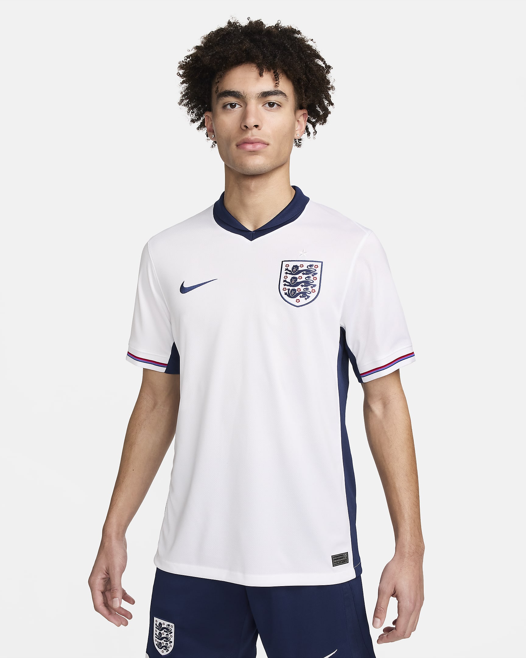 Camisola de futebol de réplica Nike Dri-FIT do equipamento principal Stadium Inglaterra (equipa masculina) 2024/25 para homem - Branco/Azul Void