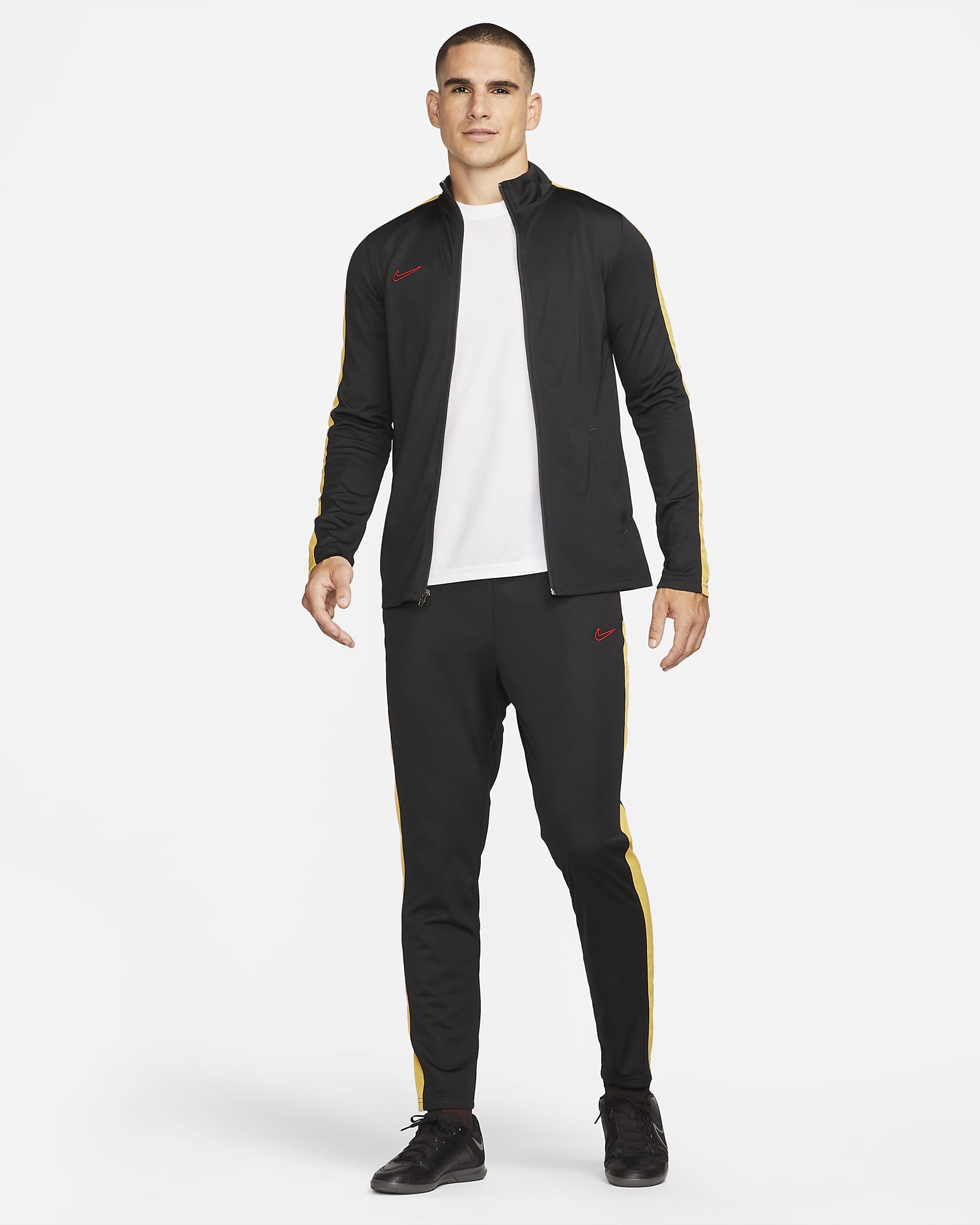 Tracksuit Nike Academy DriFIT Global Football för män. Nike SE