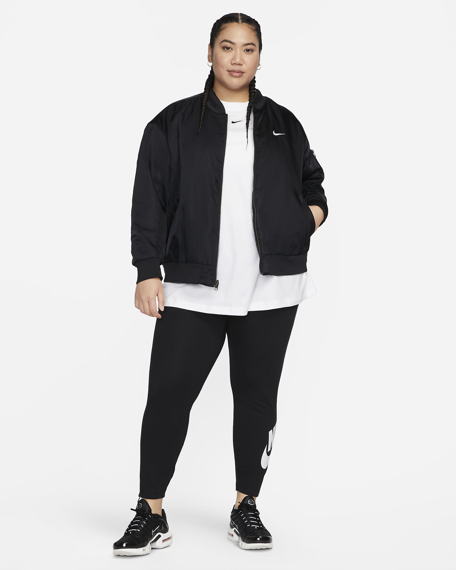 Nike Sportswear Essential Women's T-Shirt (Plus size) - White/Black