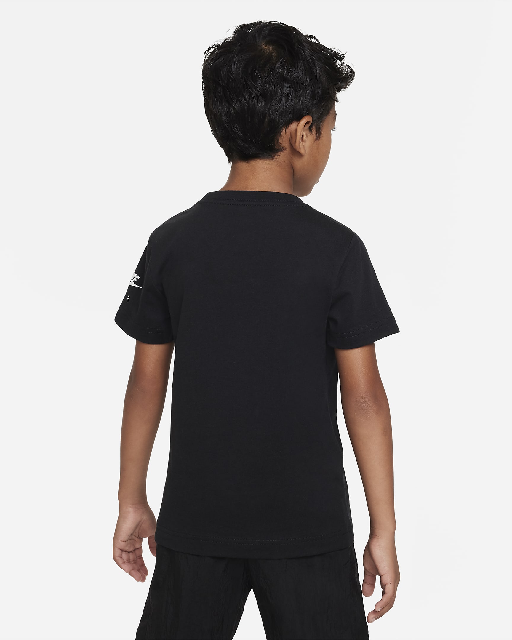 Playera para niños talla pequeña con estampa Nike Peak. Nike.com