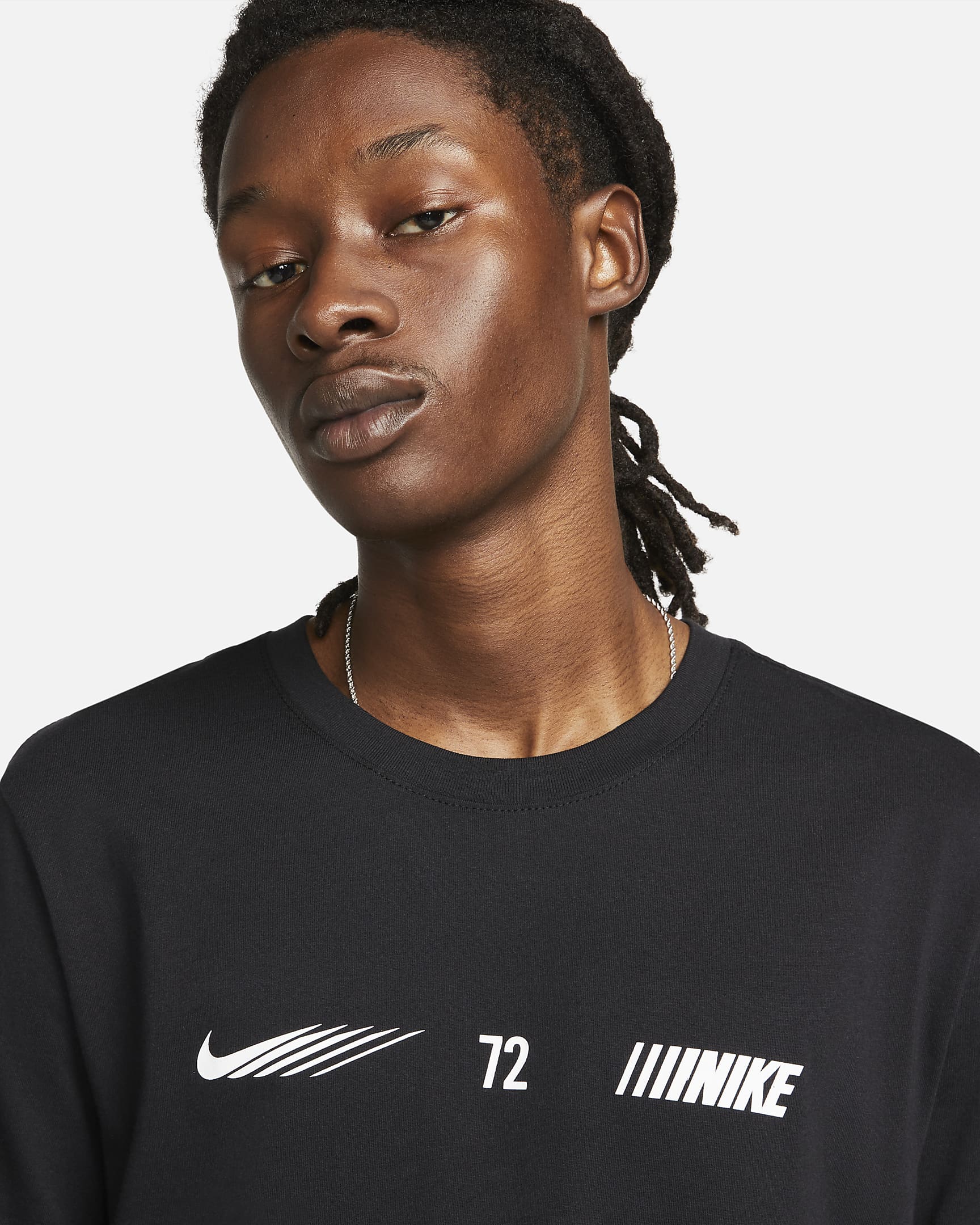 Nike Sportswear Standard Issue Men's T-Shirt. Nike RO