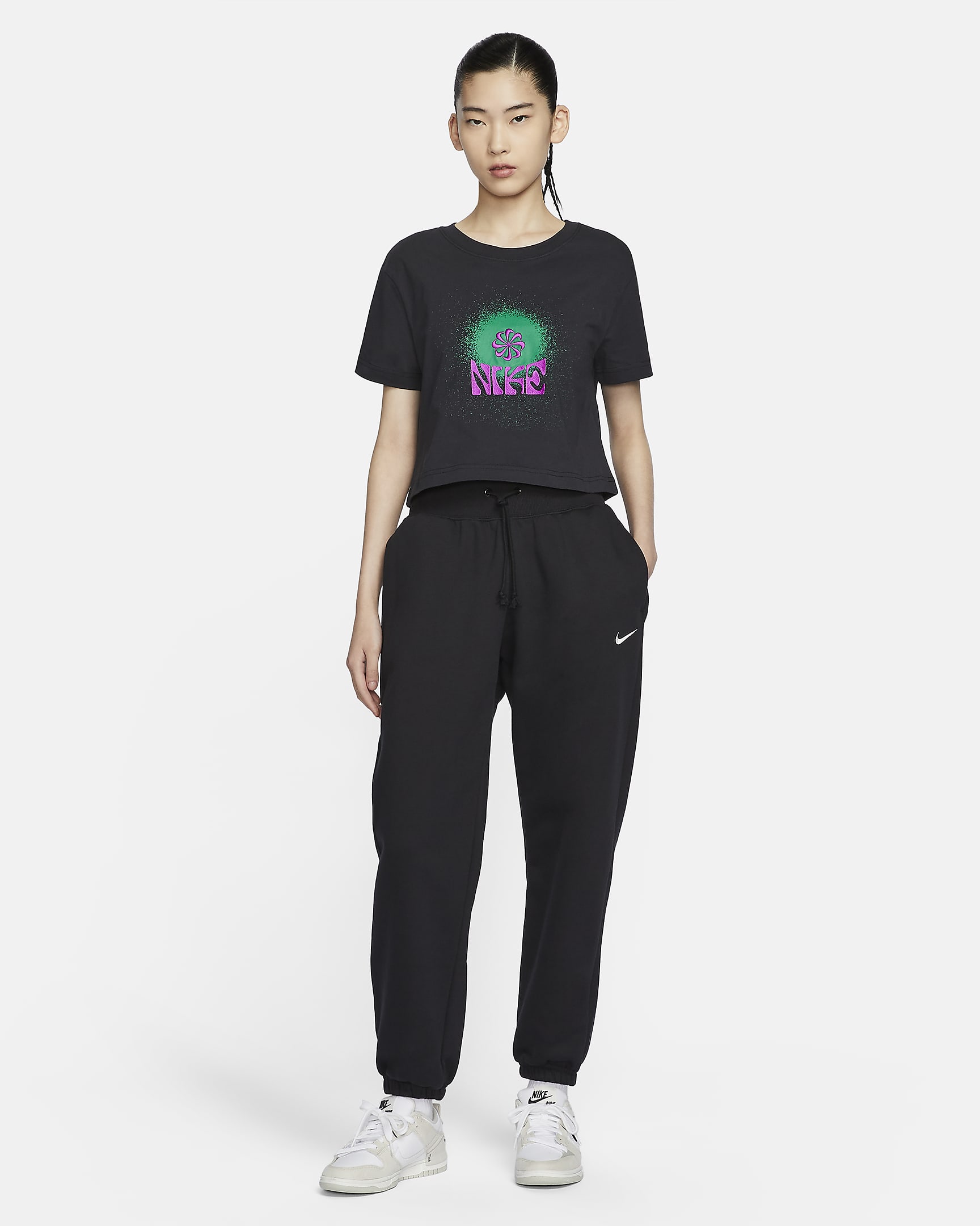 Nike Sportswear Women's T-Shirt - Black