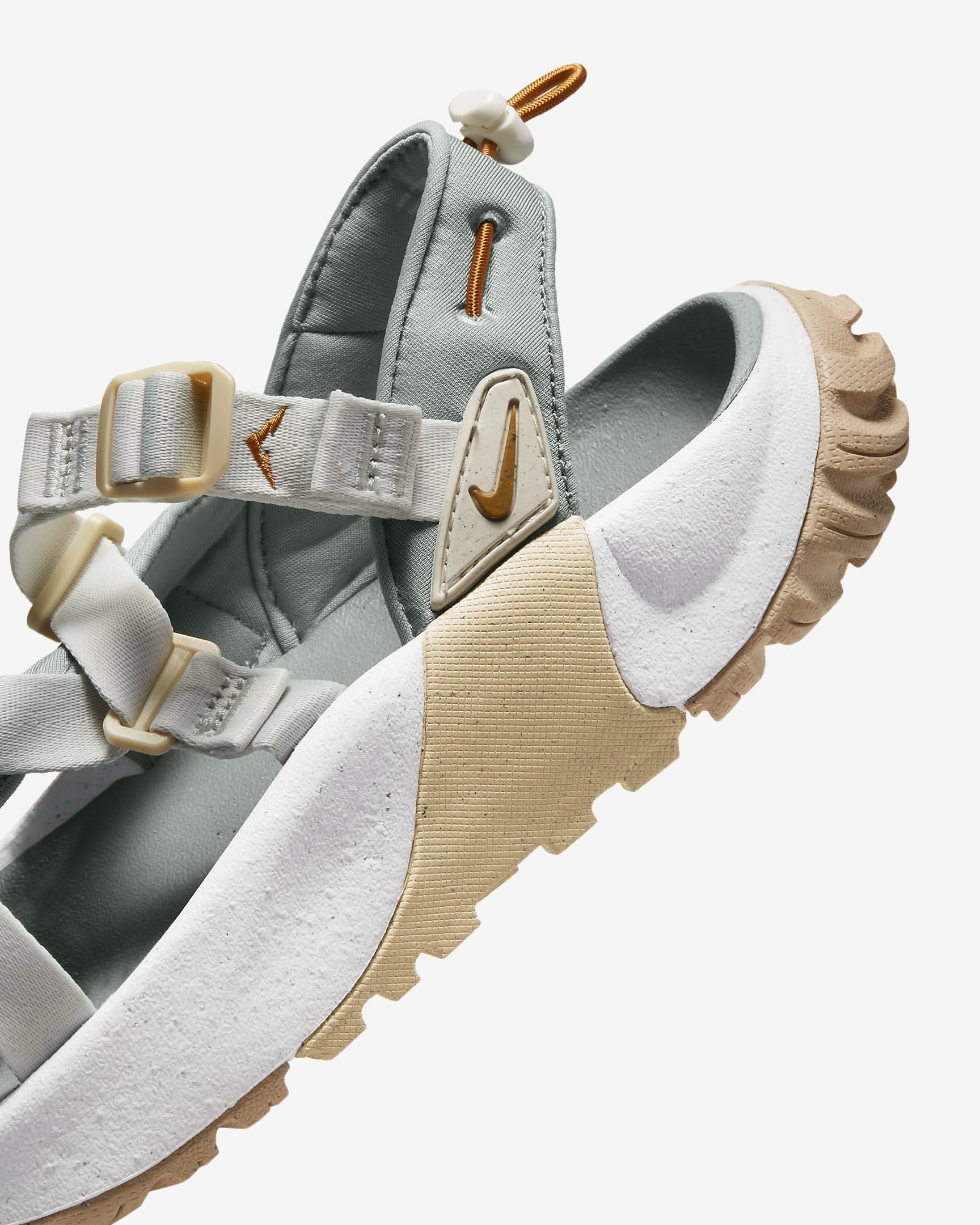 nike flats womens