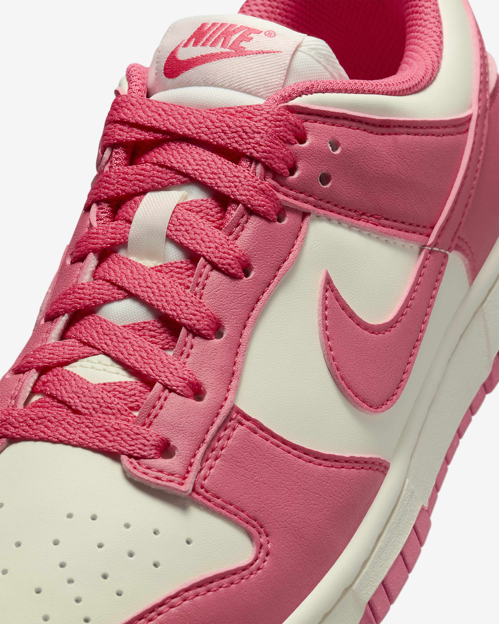 Sapatilhas Nike Dunk Low para mulher - Rosa Aster/Sail/Rosa Aster