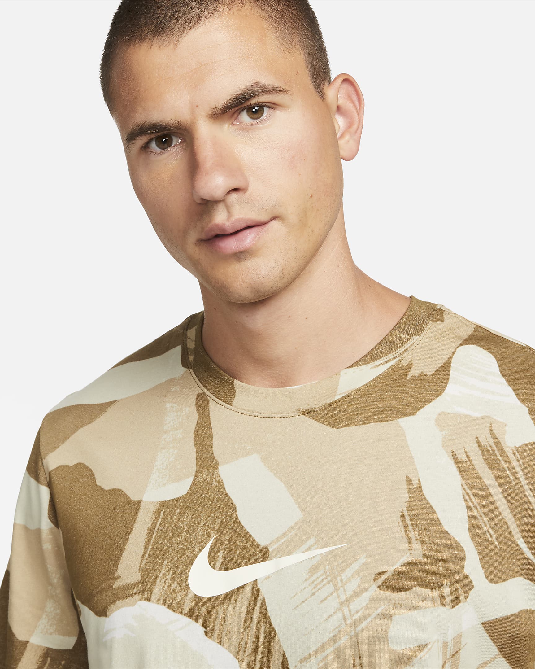 Nike Dri-FIT Men's Camo Print Training T-Shirt. Nike LU