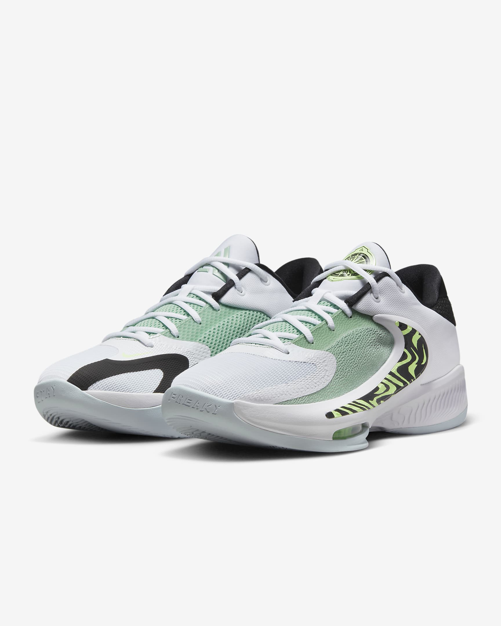 zoom freak basketball shoes
