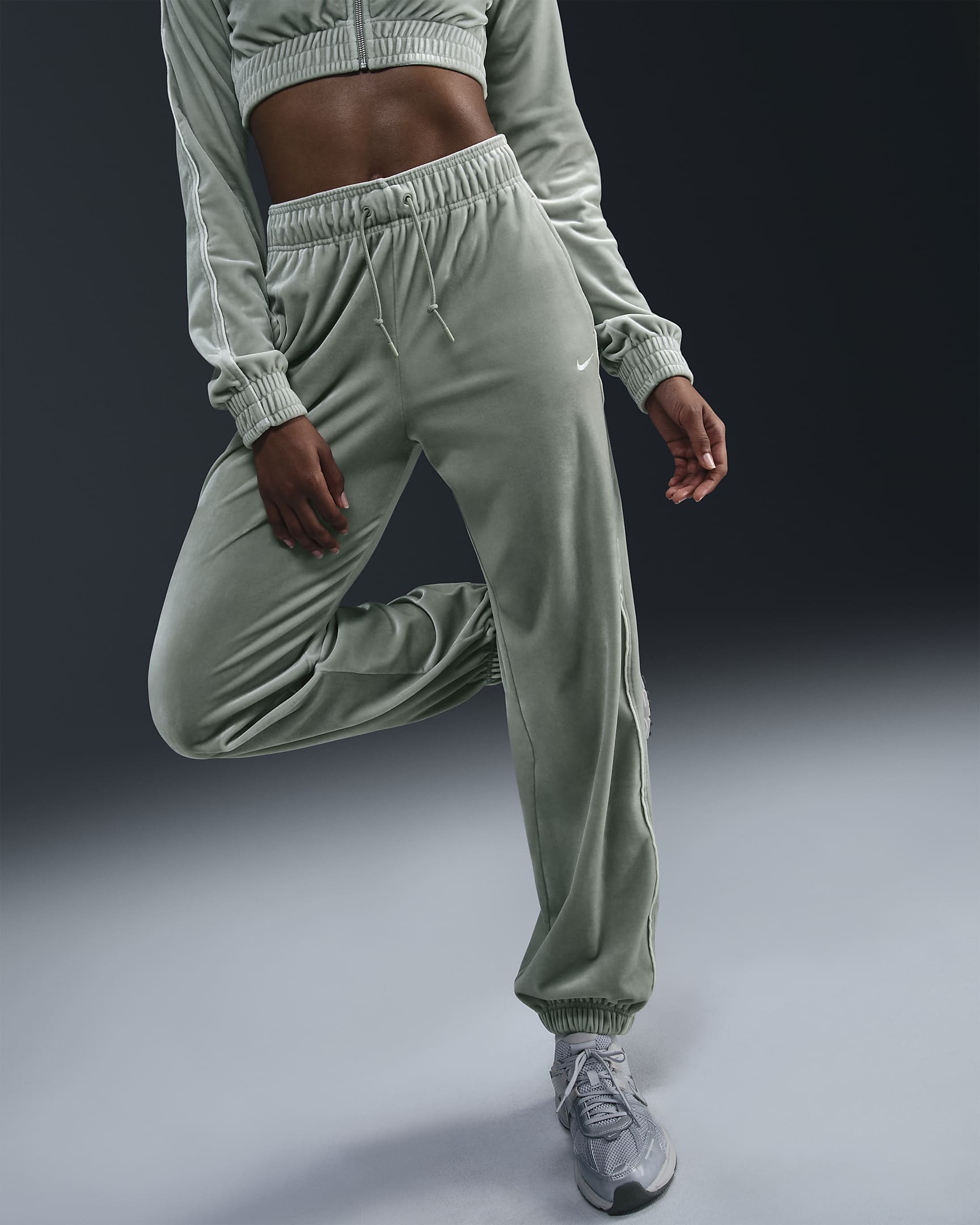 Nike Sportswear Collection Women's Mid-Rise Velour Joggers - Jade Horizon/Sail/Sail