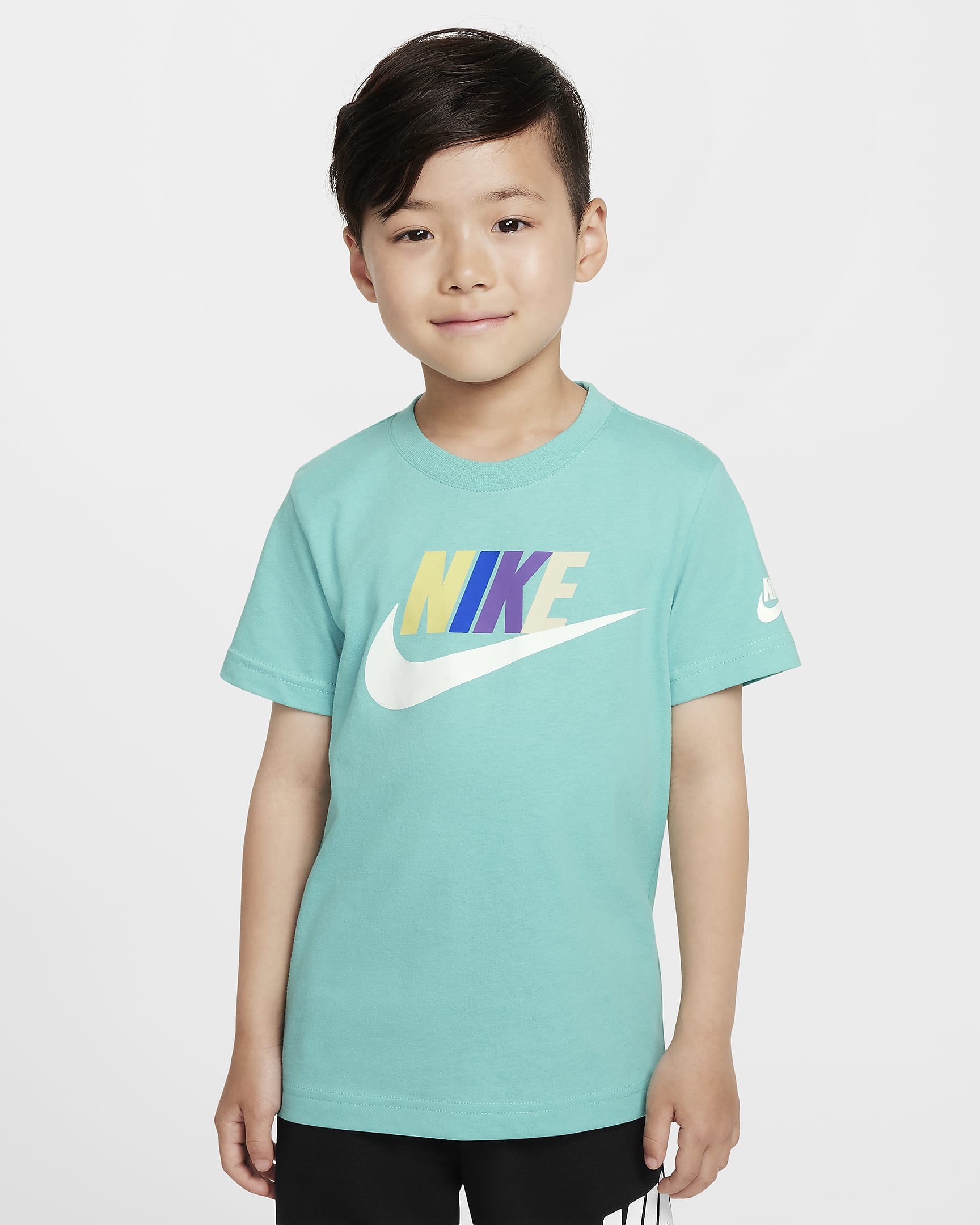 Playera Evergreen para niños talla pequeña Nike Futura - Escarcha verde