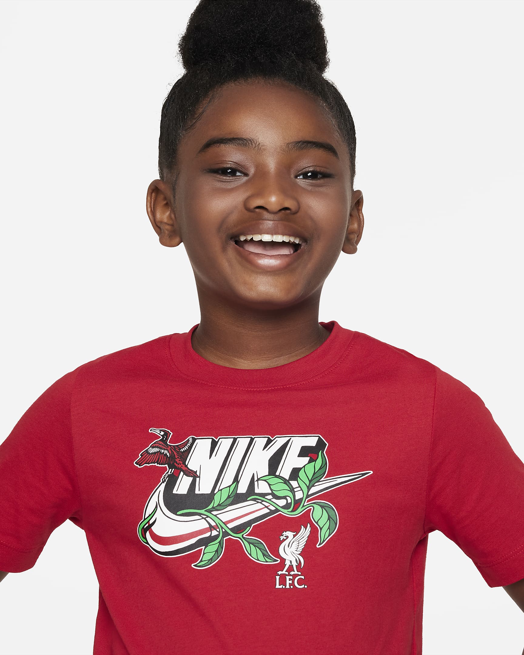 Liverpool F.C. Older Kids' Nike T-Shirt. Nike UK