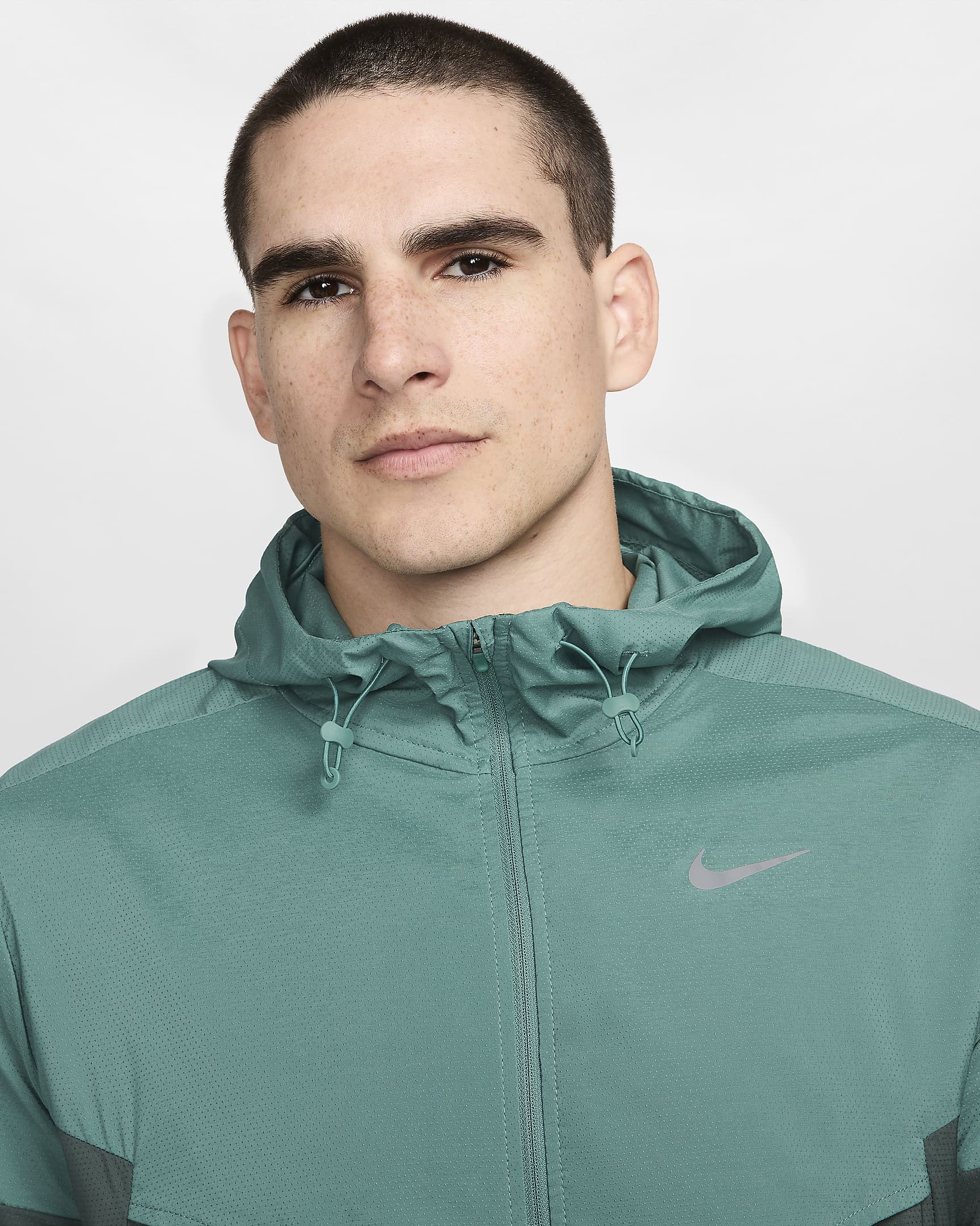 Nike Windrunner Men's Repel Running Jacket - Bicoastal/Vintage Green