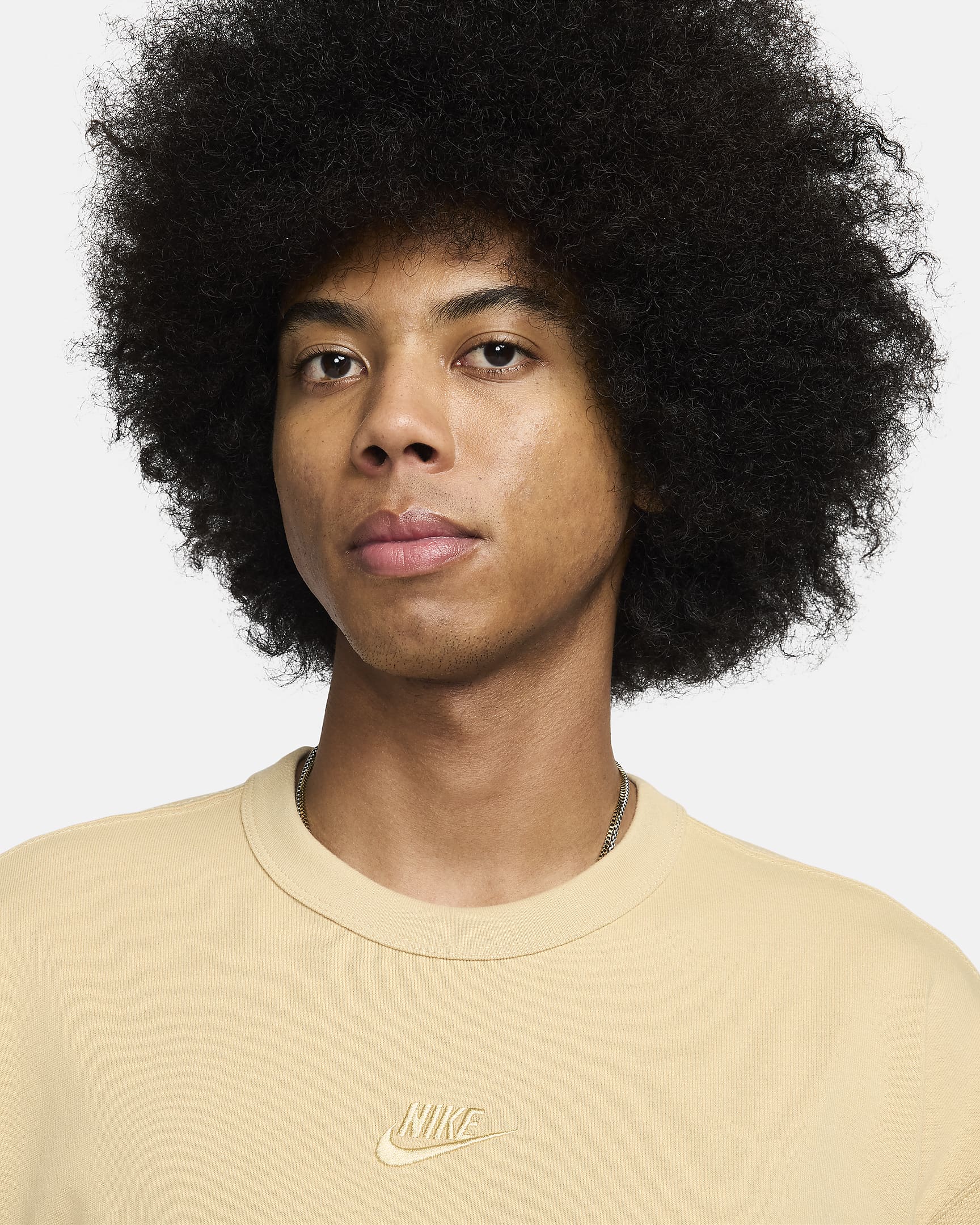 Nike Sportswear Premium Essentials Men's T-Shirt. Nike UK