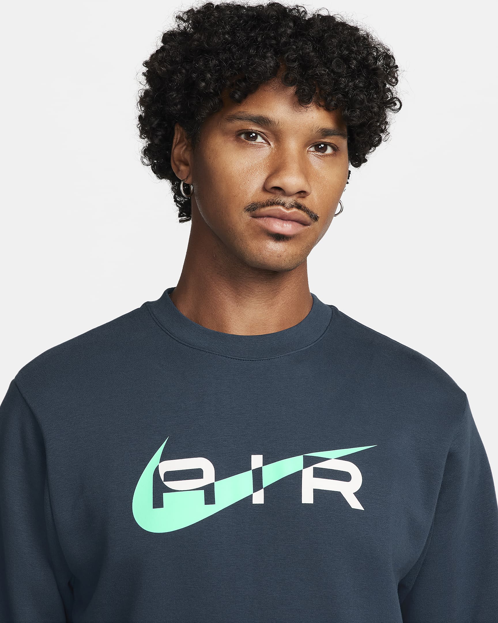 Nike Air Men's Fleece Crew-Neck Sweatshirt. Nike UK