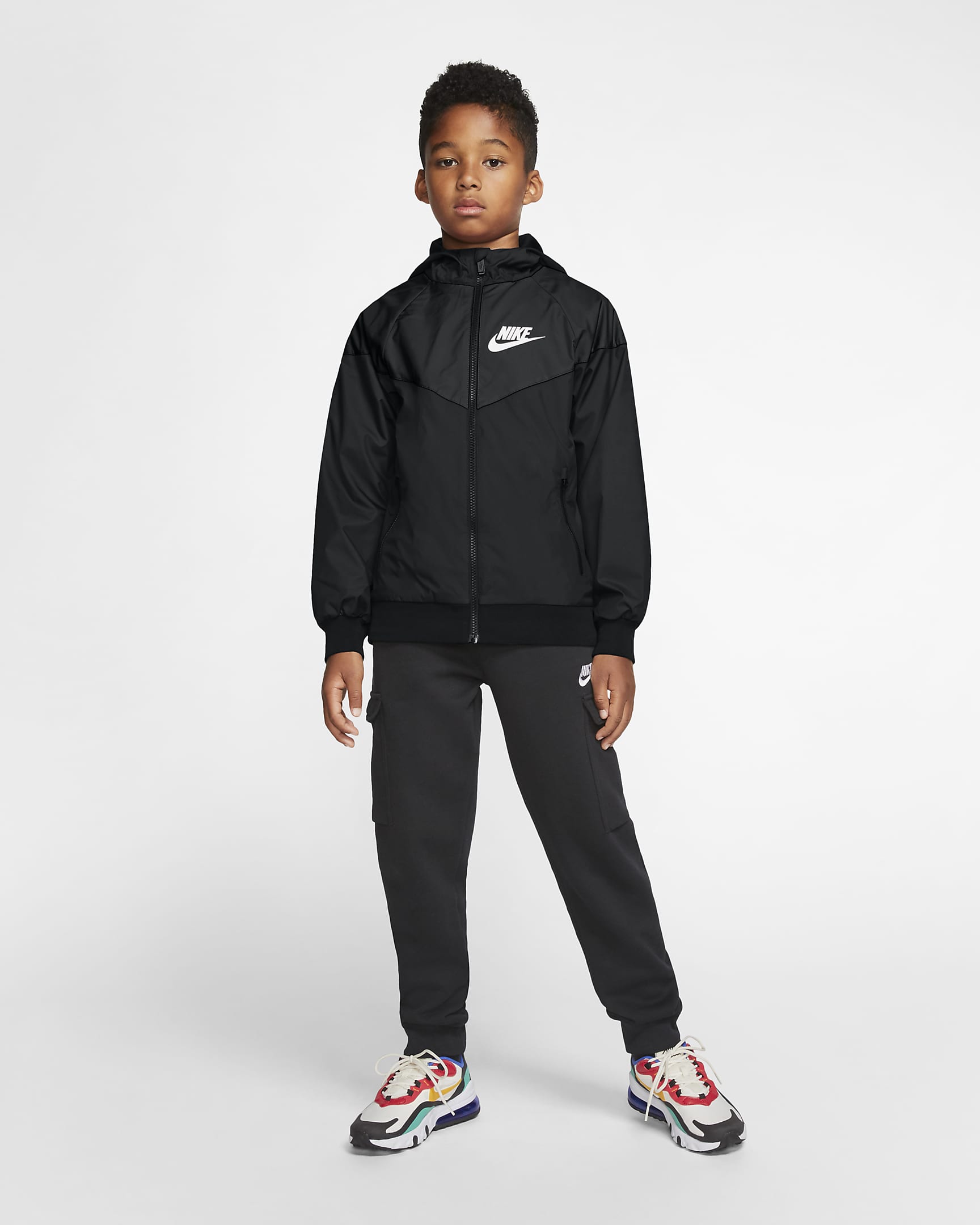 Nike Sportswear Windrunner lockere, hüftlange Jacke mit Kapuze für ältere Kinder (Jungen) - Schwarz/Schwarz/Schwarz/Weiß