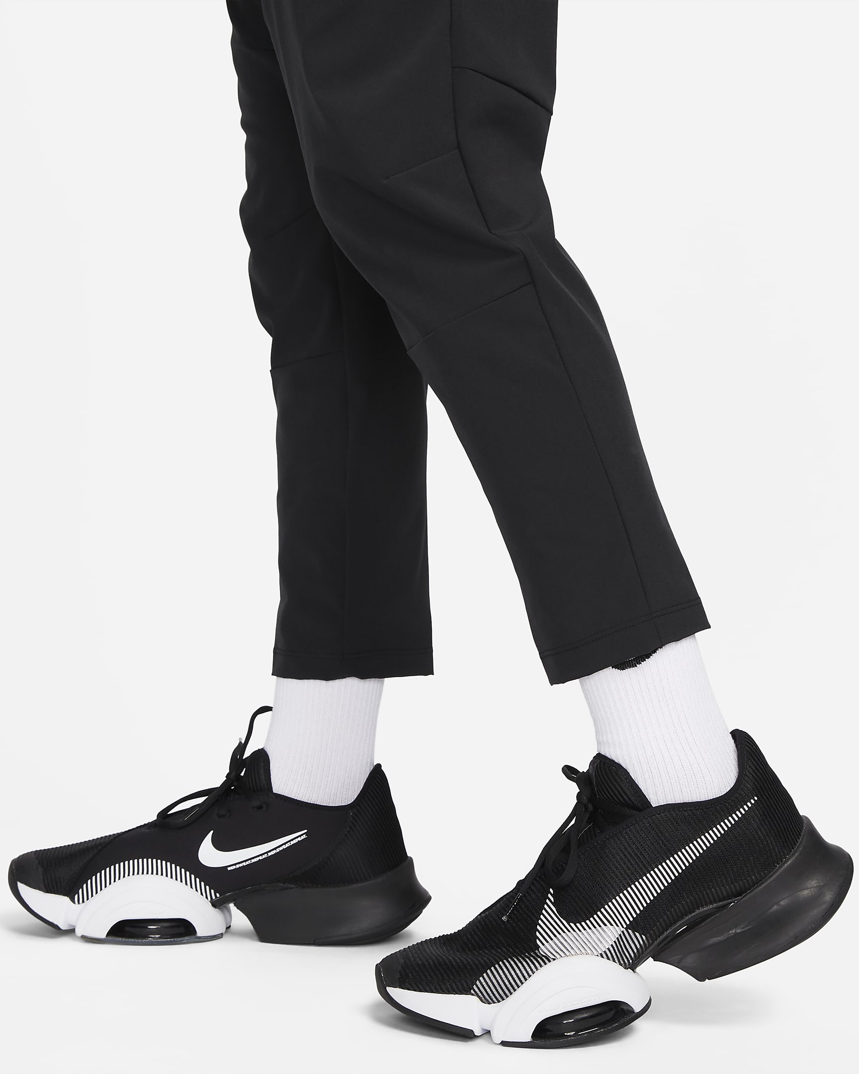 Nike Unlimited Men's Dri-FIT Straight-Leg Versatile Trousers. Nike IN