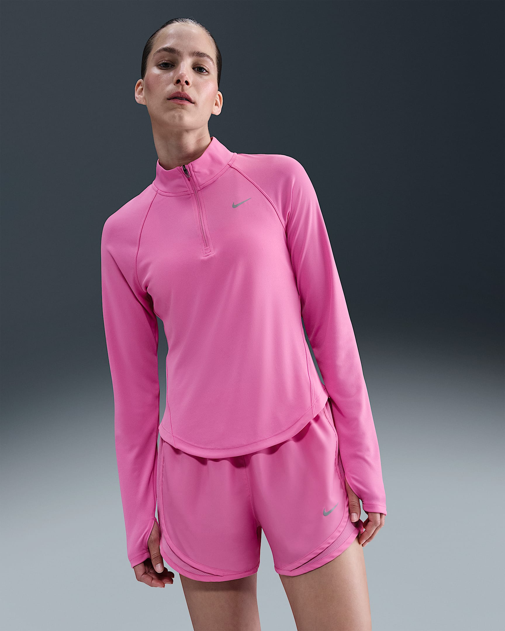 Haut de running à 1/4 de zip Dri-FIT Nike Tempo Swoosh Run pour femme - Playful Pink/Blanc