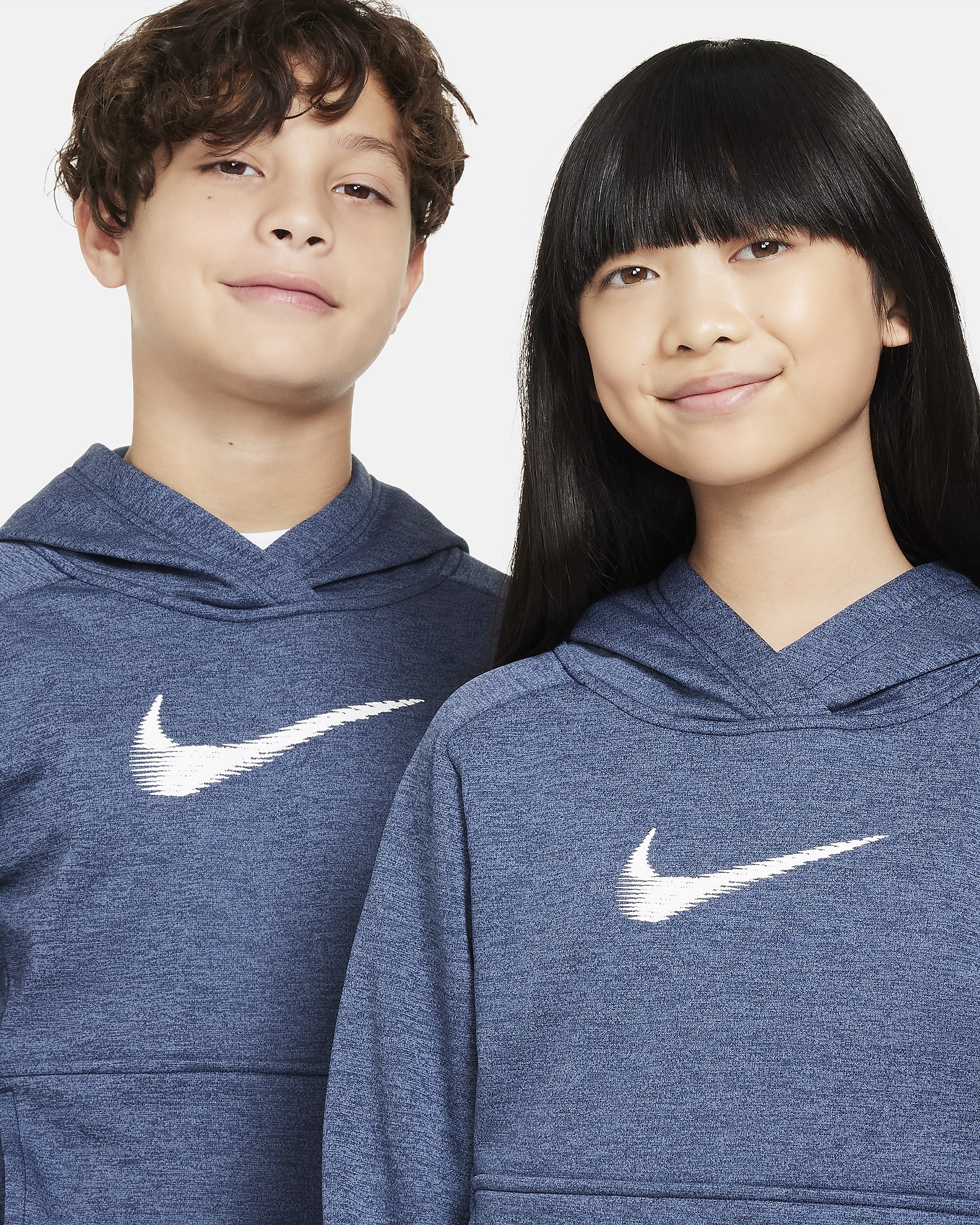 Nike Multi+ Older Kids' Therma-FIT Pullover Hoodie. Nike HR