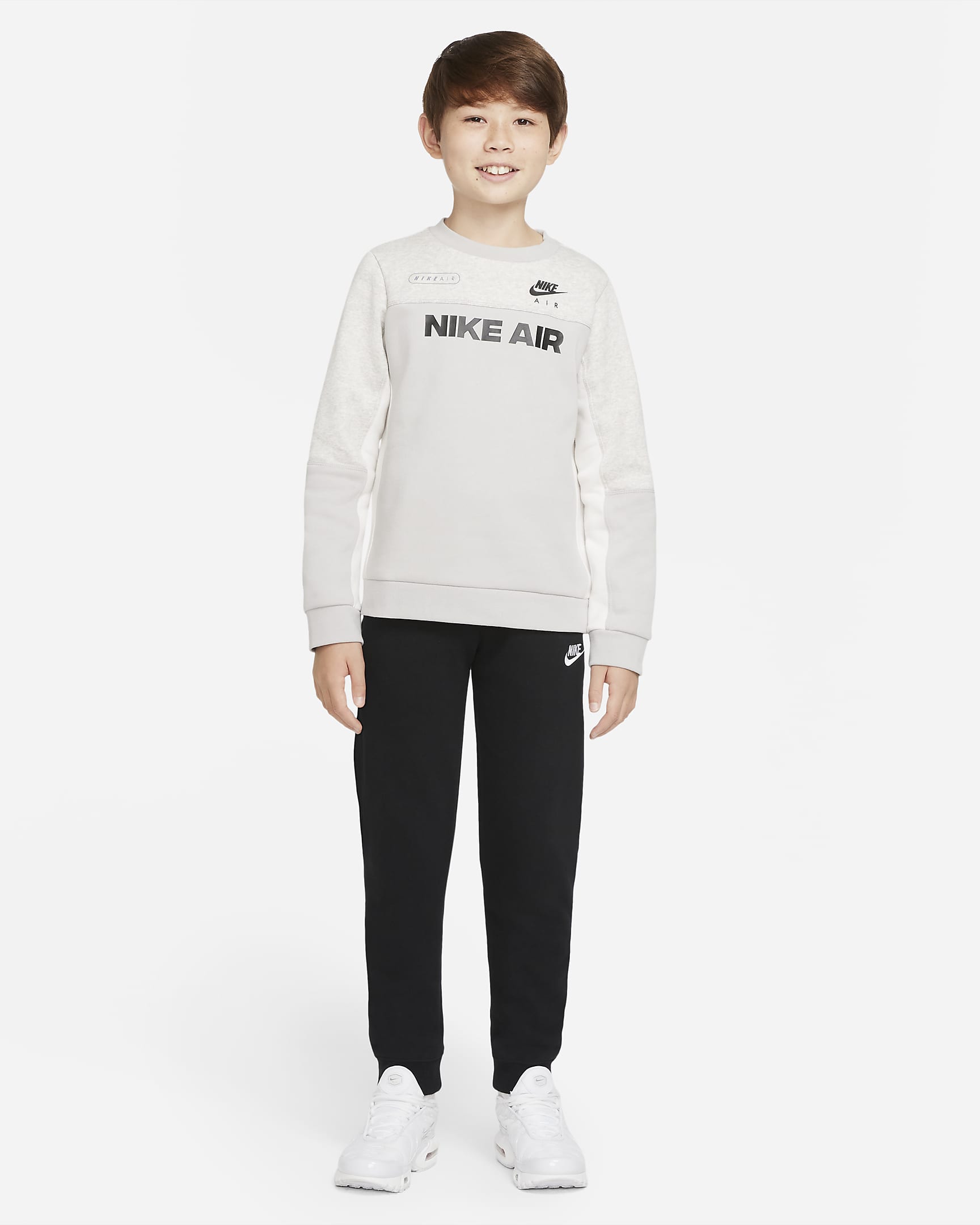 Nike Air Older Kids' (Boys') Crew Sweatshirt. Nike CH