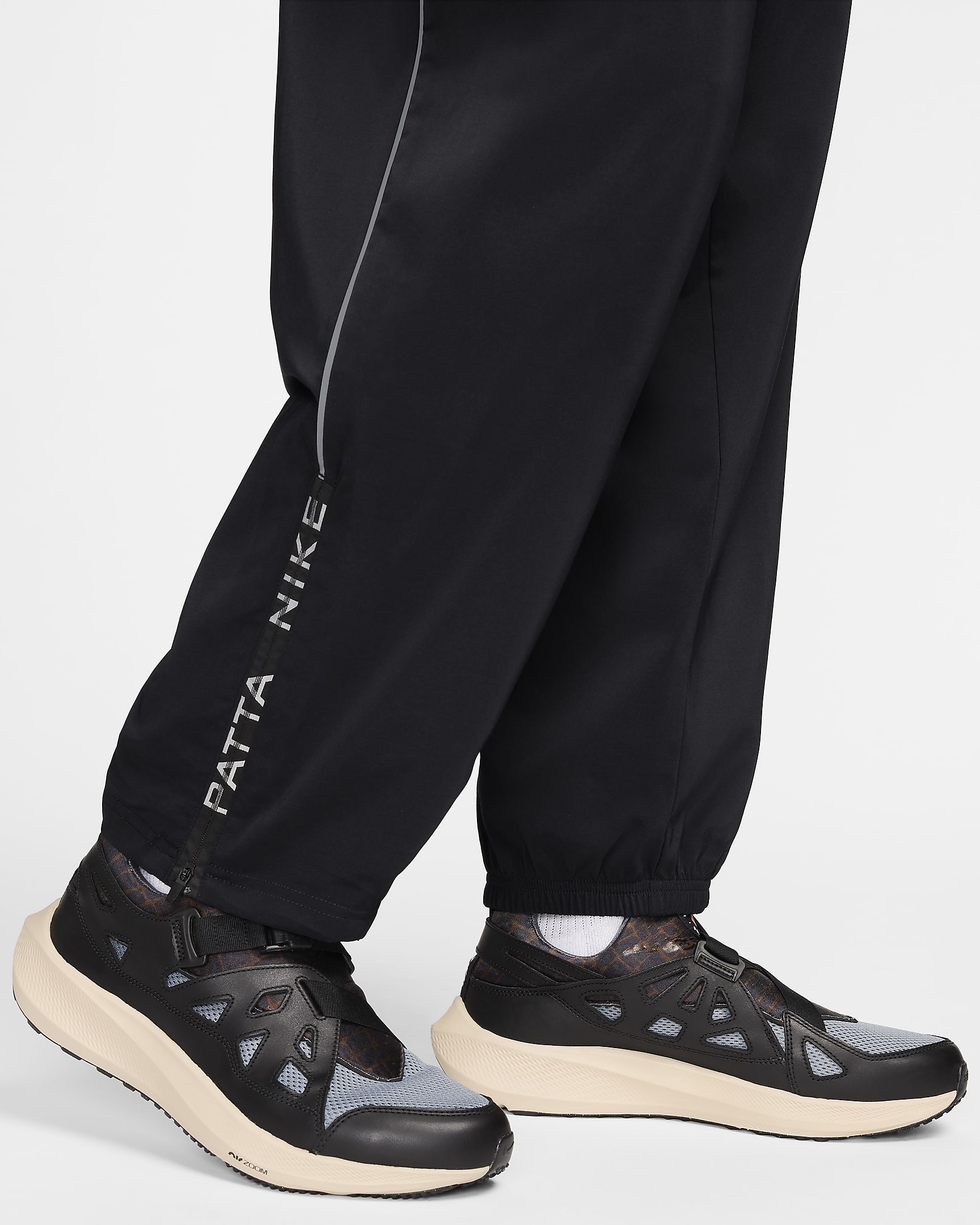 Nike x Patta Running Team Men's Tracksuit Bottoms - Black