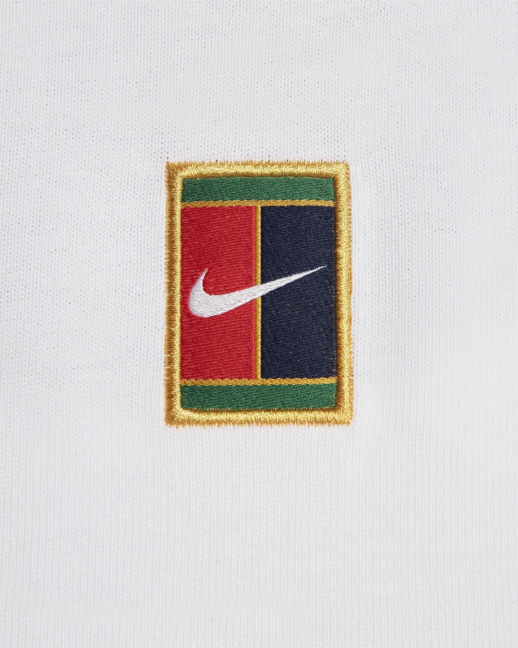 NikeCourt Heritage rövid szabású női tenisztrikó - Fehér