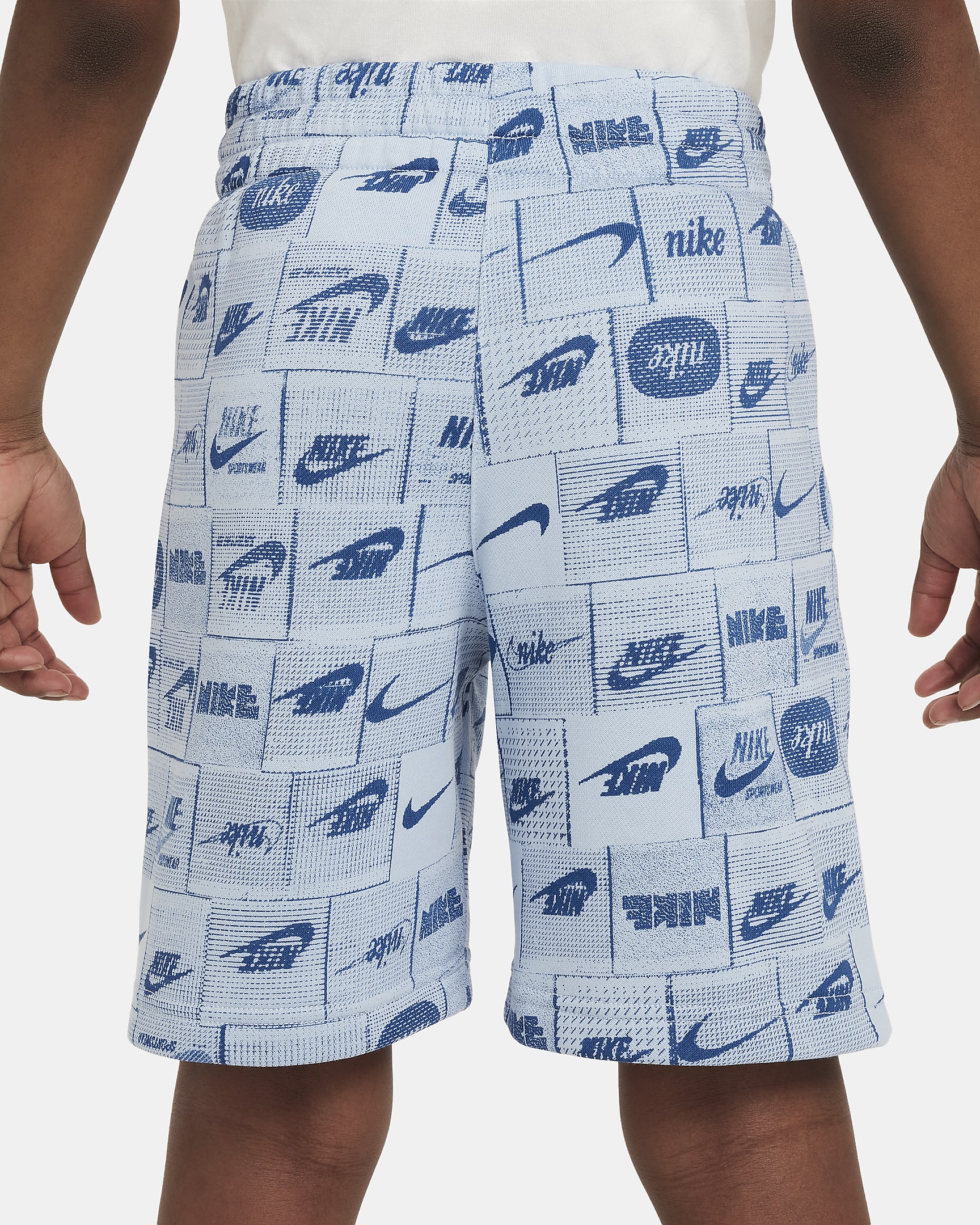 Shorts de French Terry para niños talla grande Nike Sportswear Club - Azul militar claro/Blanco