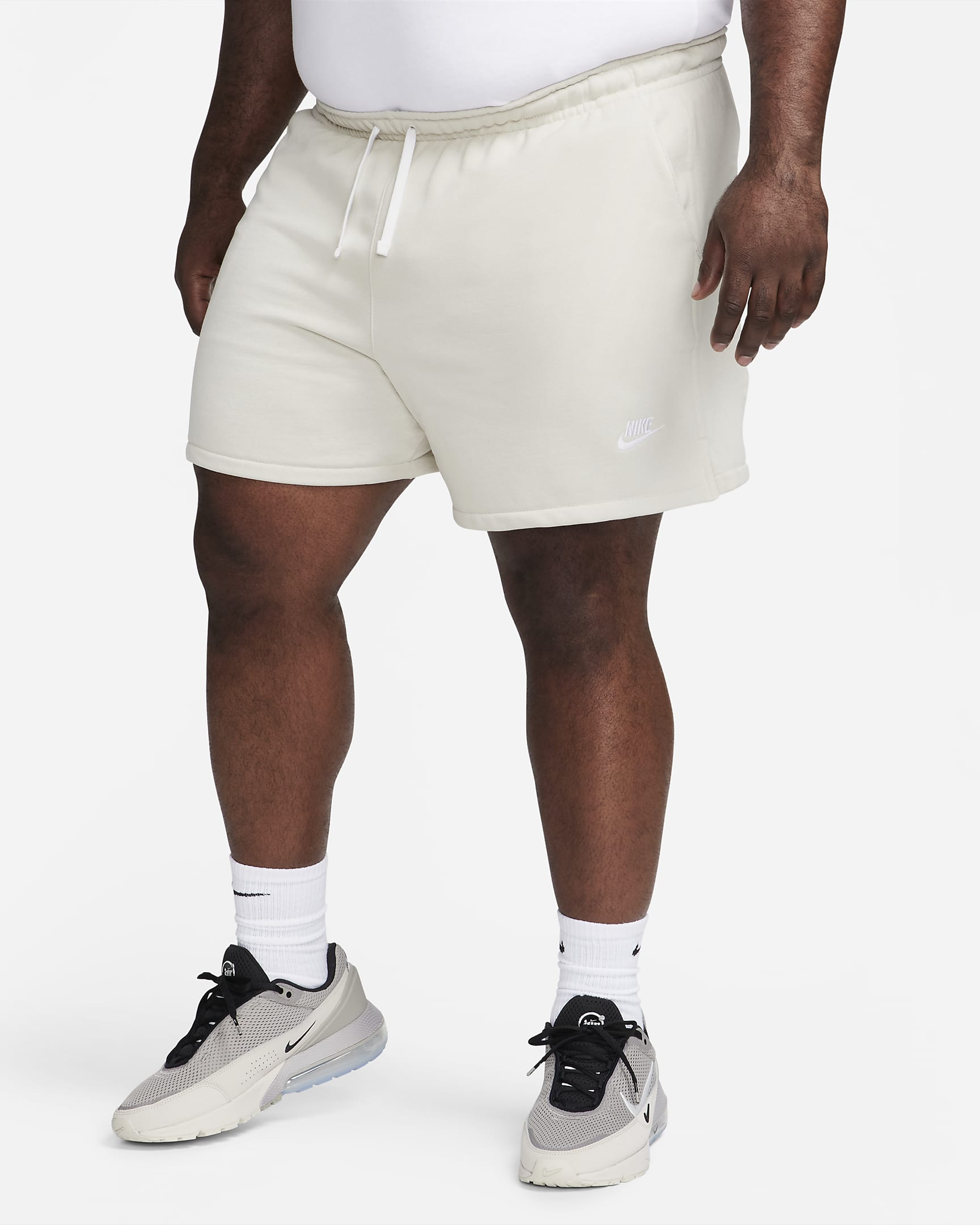 Nike Club Fleece Flow-Shorts aus French-Terry für Herren. Nike DE