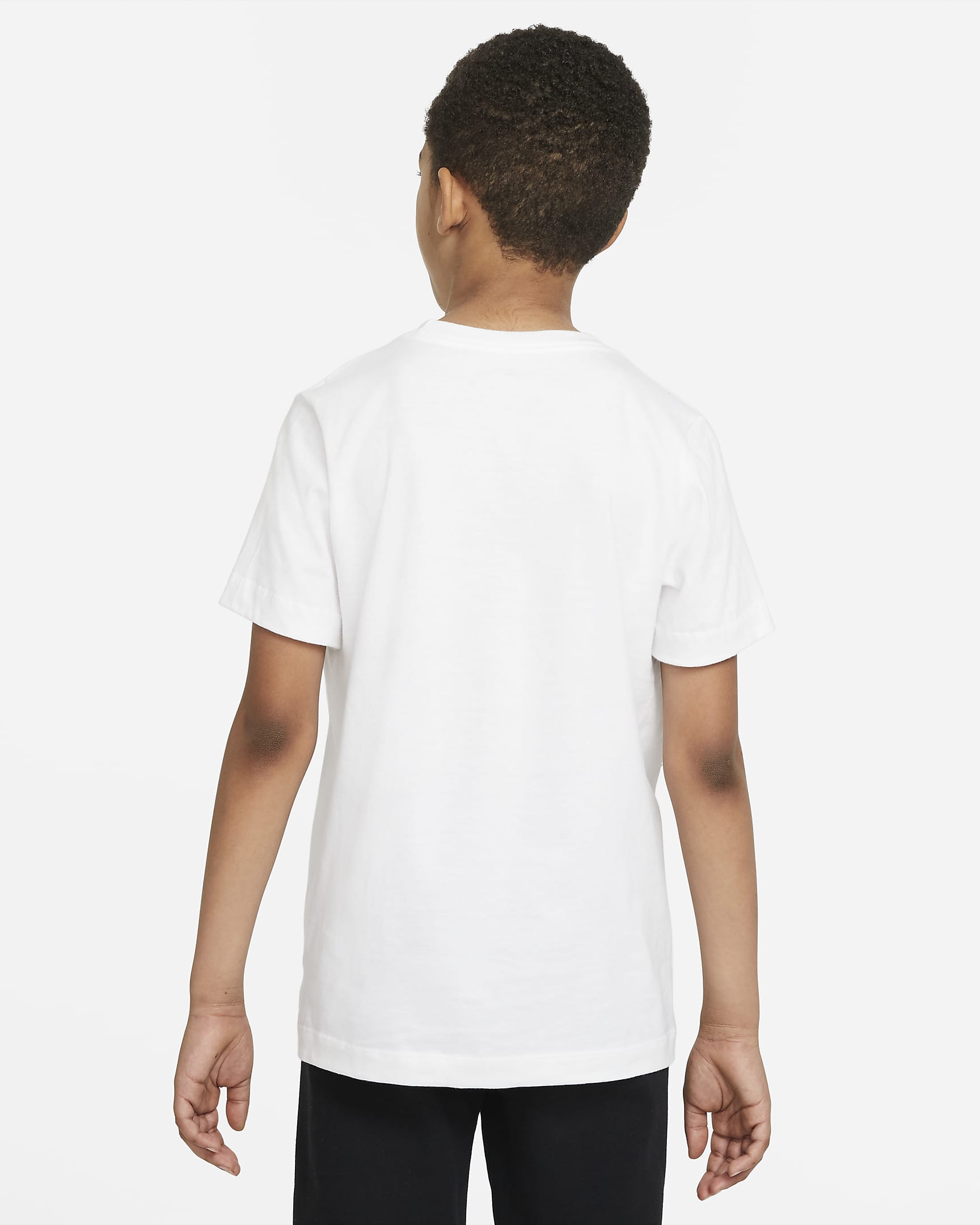Nike Sportswear Big Kids' (Boys') T-Shirt. Nike JP