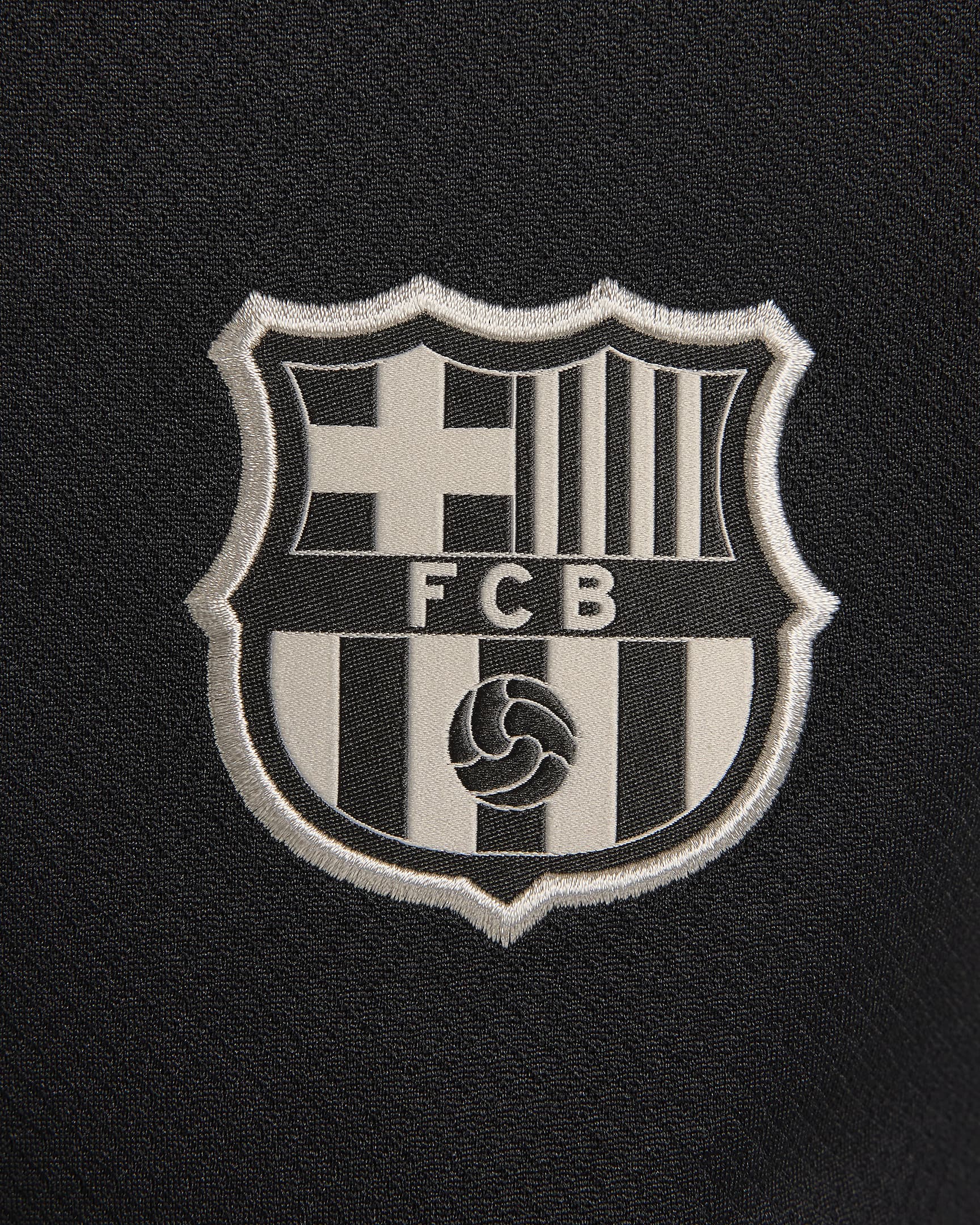 Camisola de futebol de malha de manga curta Nike Dri-FIT Strike FC Barcelona para mulher - Preto/Vermelho Noble/Azul Royal intenso/Castanho Orewood claro