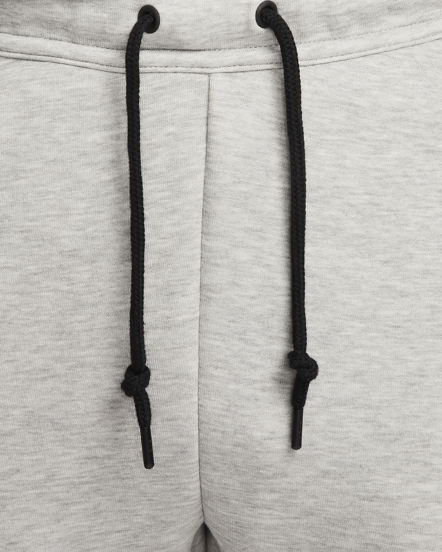 Nike Sportswear Tech Fleece Men's SlimFit Joggers. Nike IN