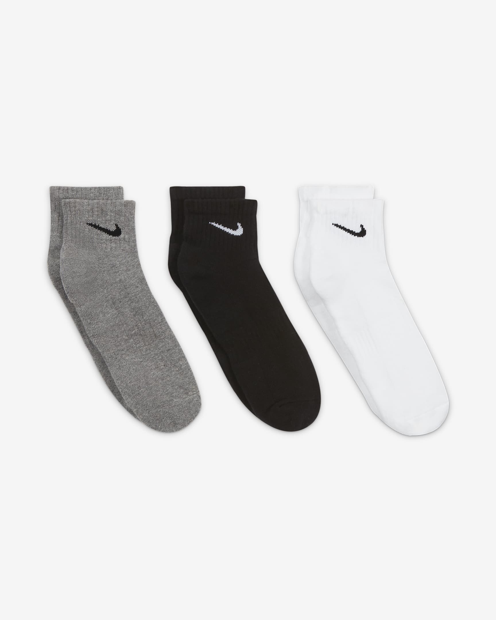 Nike Everyday Cushioned Training Ankle Socks (3 Pairs). Nike IL