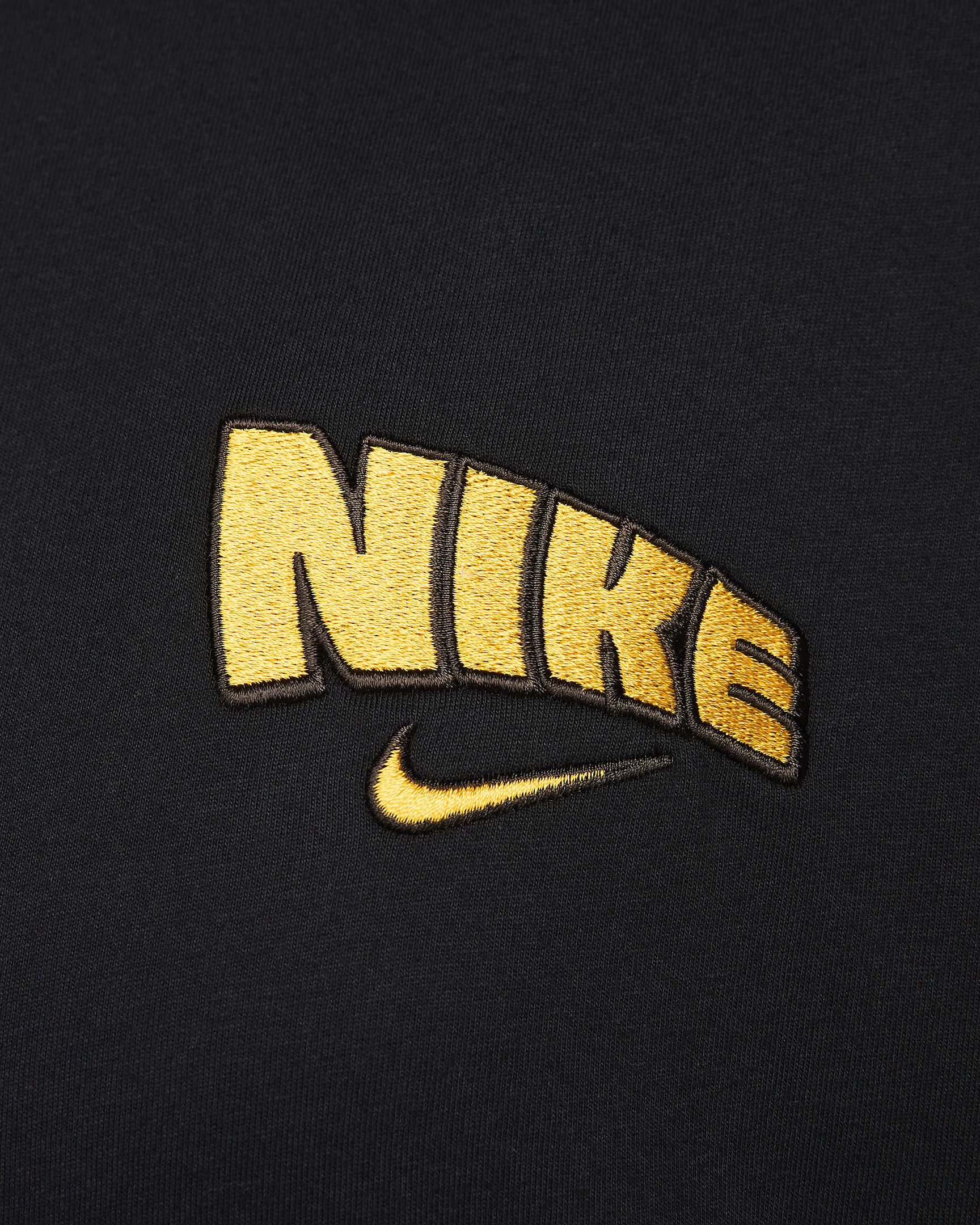 Γυναικείο κοντομάνικο T-Shirt σε ριχτή γραμμή Nike Sportswear - Μαύρο