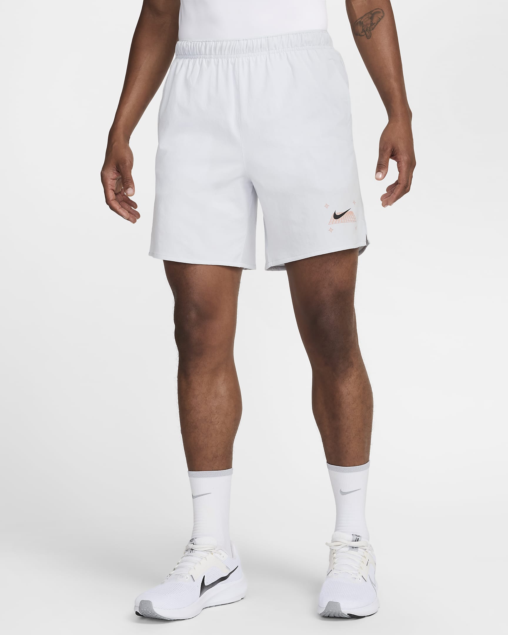 Nike Challenger fôret shorts til herre (18 cm) - Pure Platinum