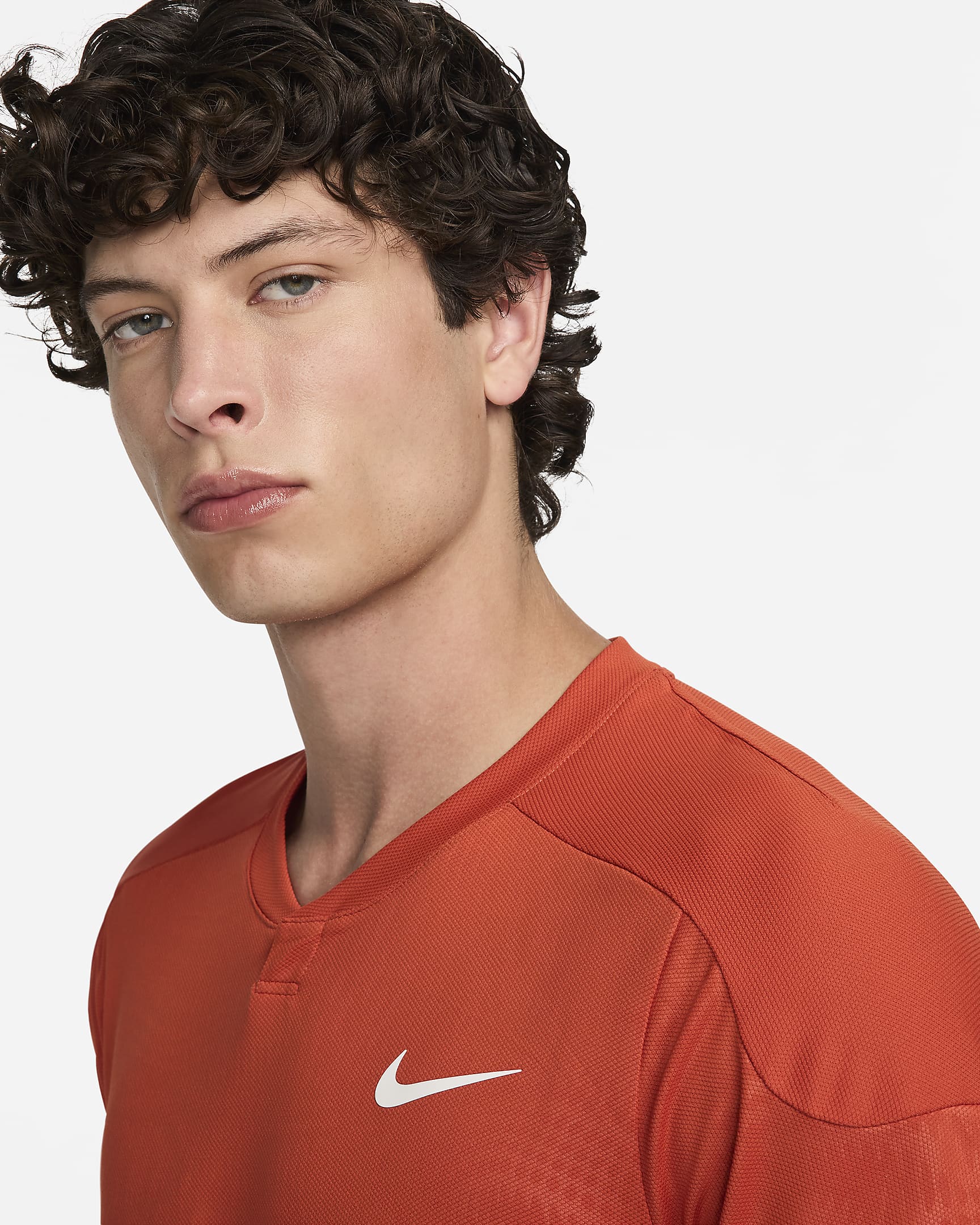 Camisola de ténis Dri-FIT NikeCourt Slam para homem - Rust Factor/Branco