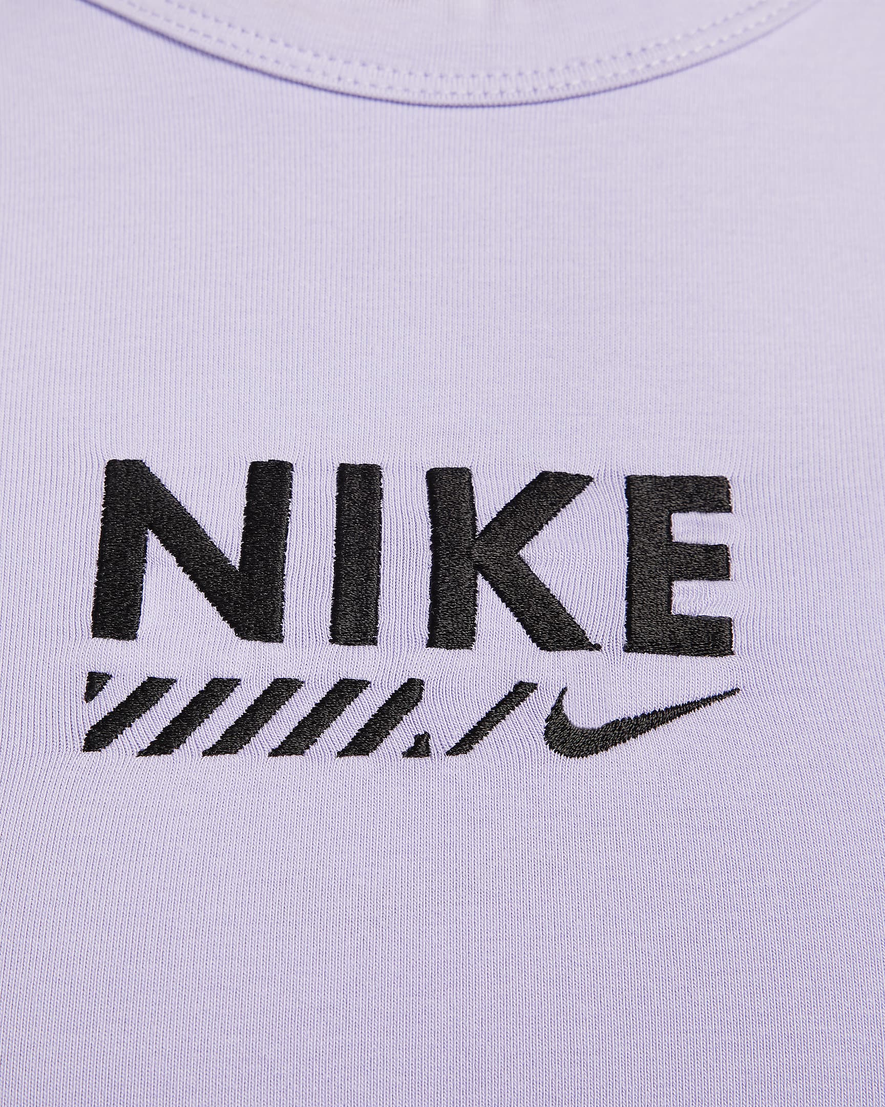 Nike Sportswear Women's Cropped T-Shirt - Hydrangeas