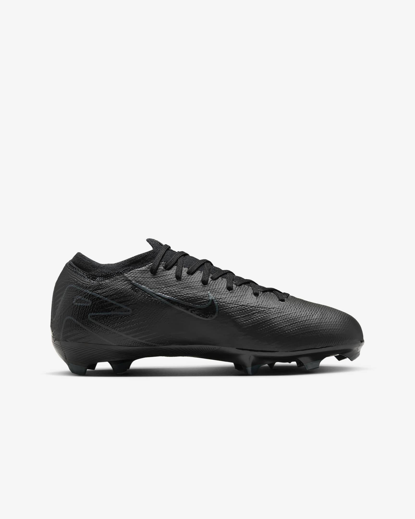 Tacos de fútbol de corte low para terrenos firmes para niños de preescolar y grandes Nike Jr. Mercurial Vapor 16 Pro - Negro/Jungla intenso/Negro