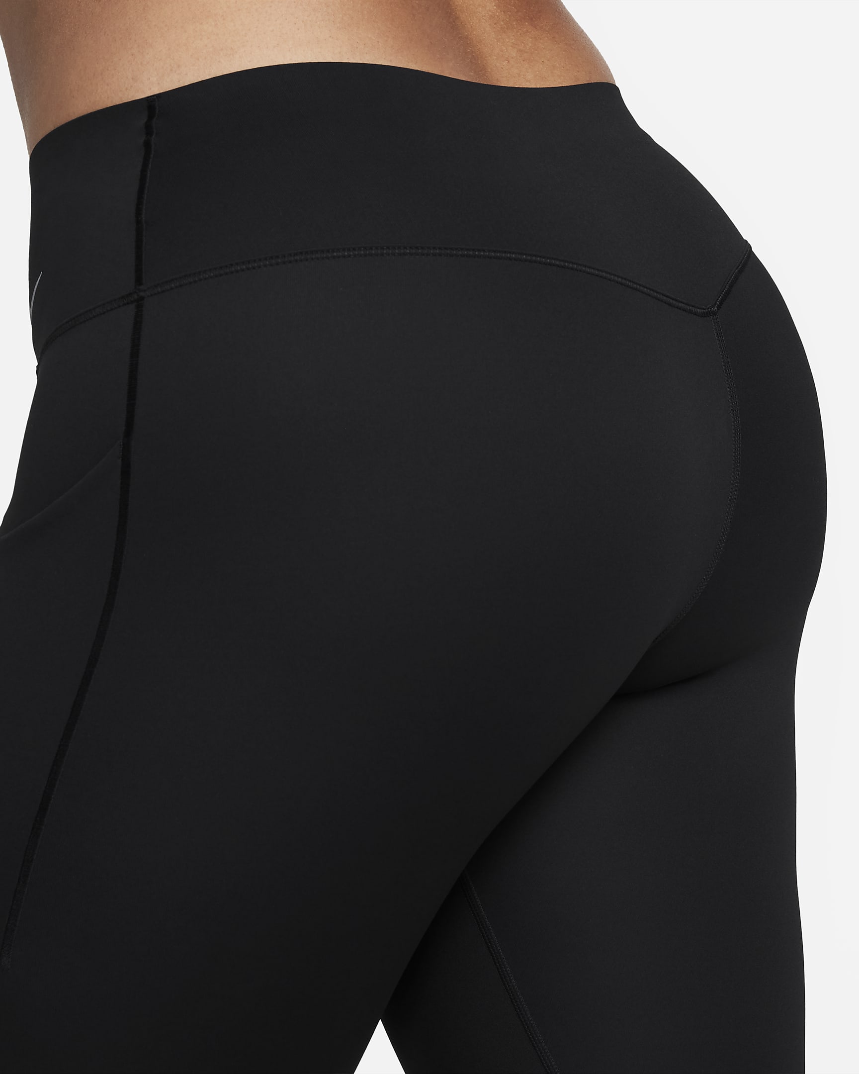 Nike Universa közepes tartást adó, közepes szabású, 7/8-os női leggings zsebekkel - Fekete/Fekete