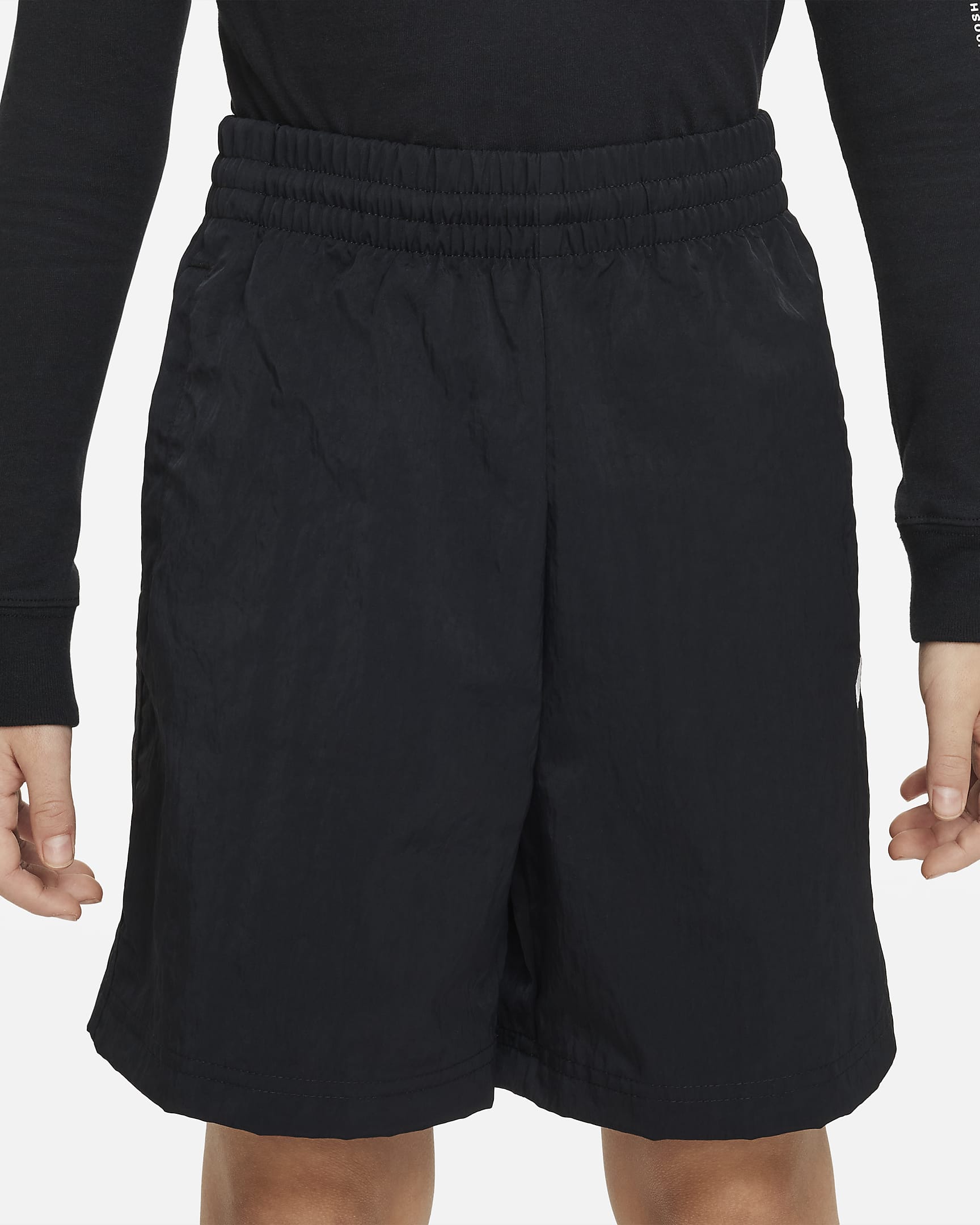 Nike Outdoor Play Older Kids' Woven Shorts - Black/Black