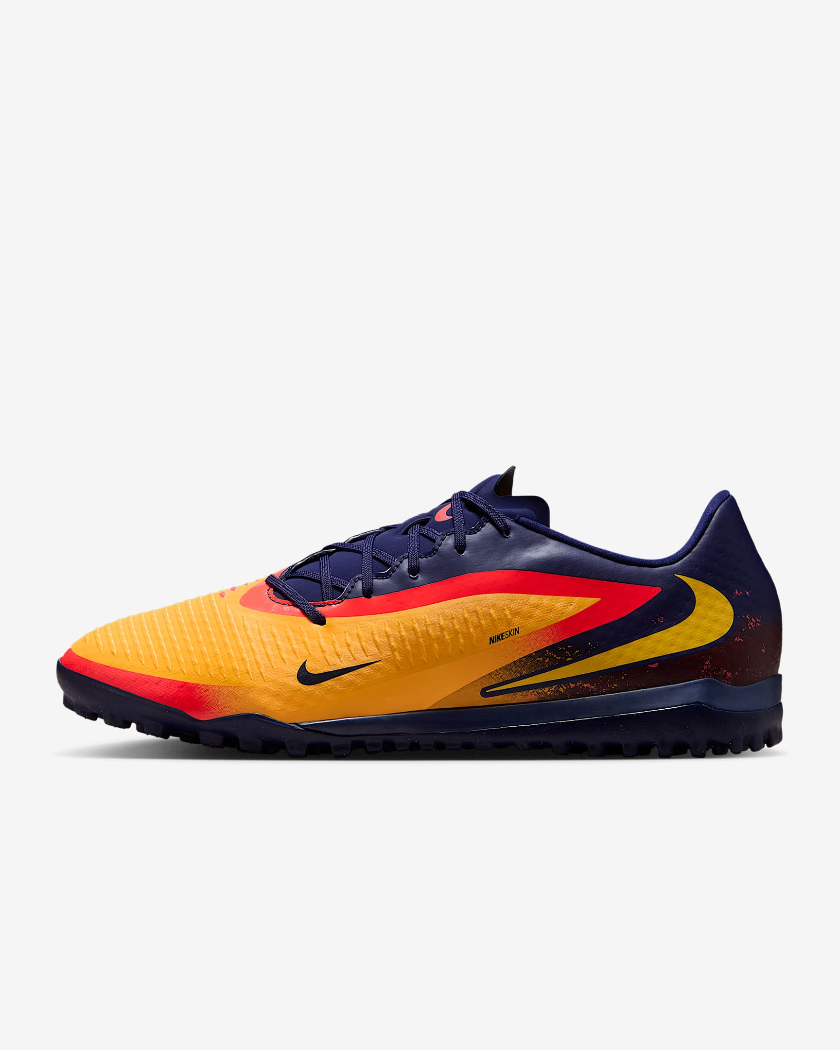 Tacos de fútbol para pasto sintético (turf) Nike Phantom 6 Low Academy "Erling Haaland" - Naranja láser/Azul vacío/Veneno limón