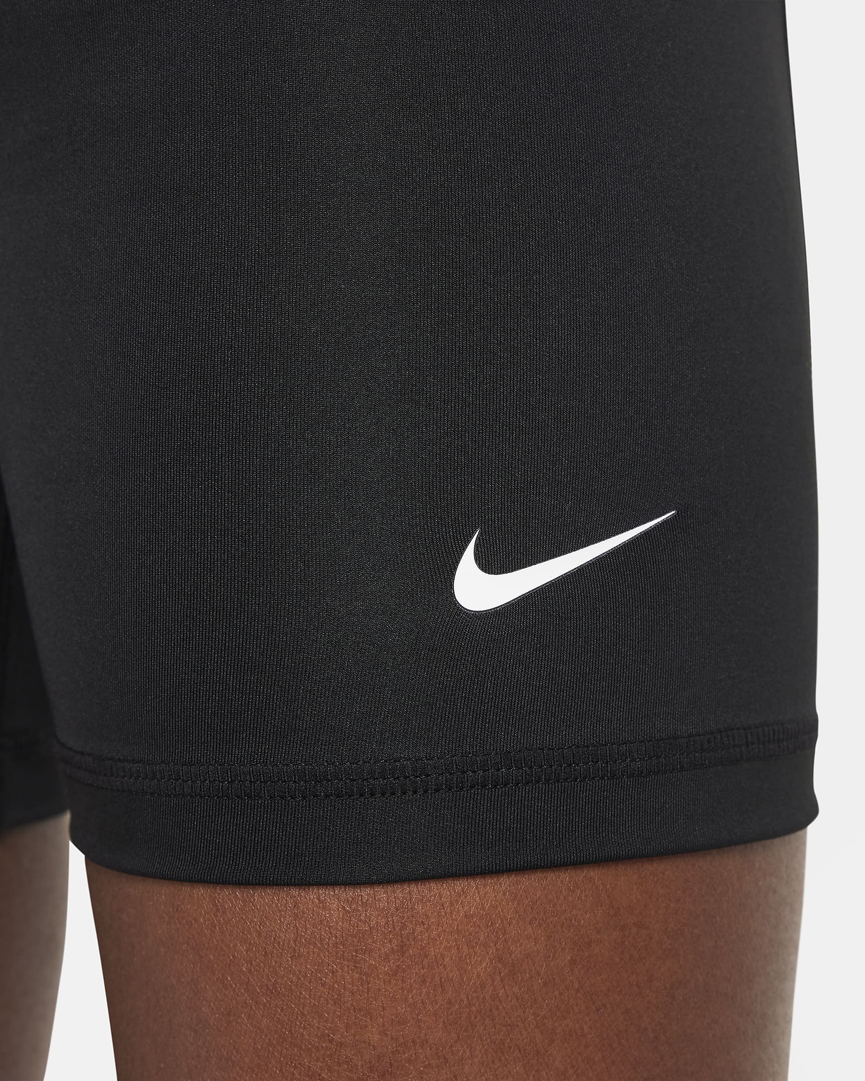 Nike Pro rövidnadrág nagyobb gyerekeknek (lányok) - Fekete/Fehér