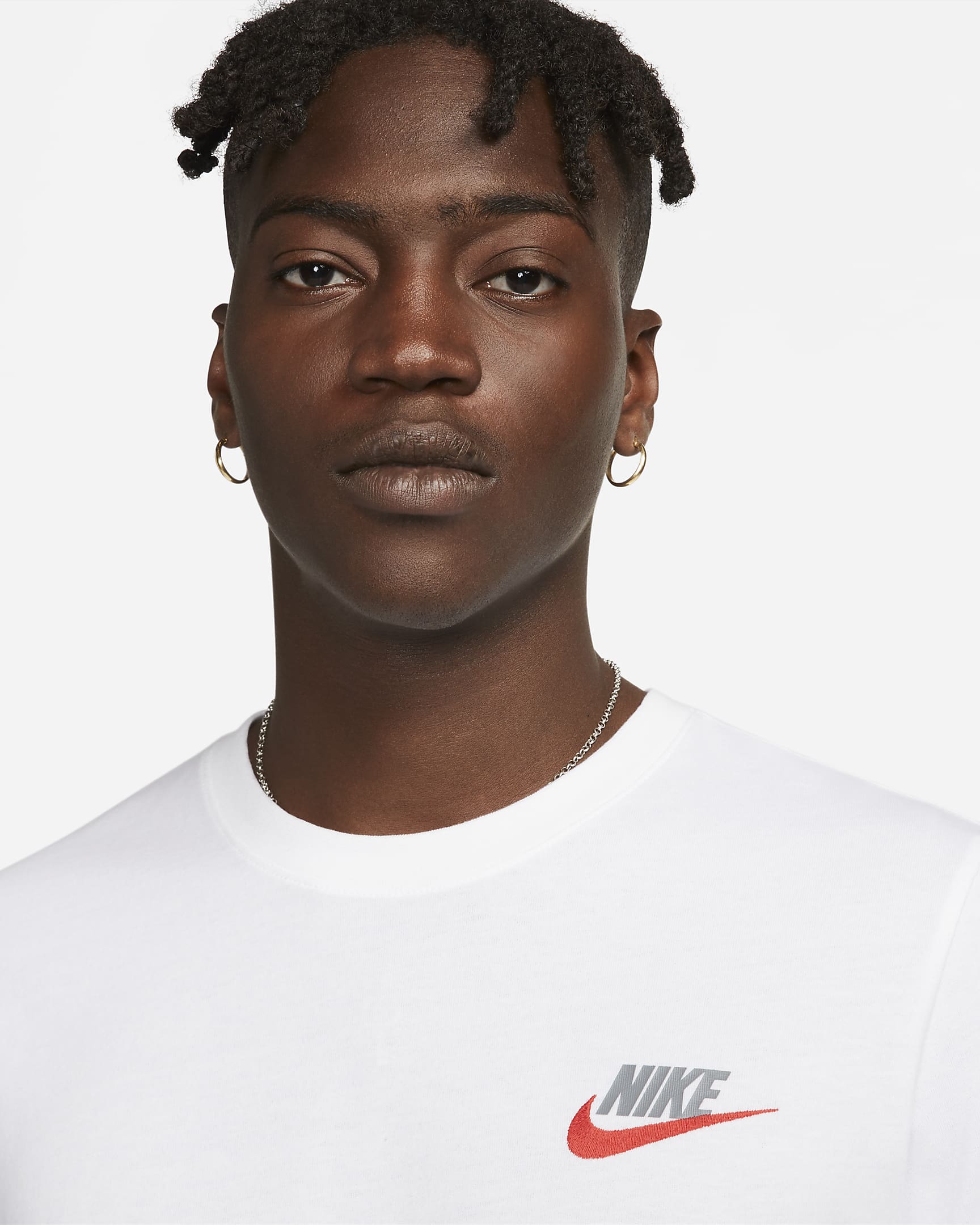 Nike Sportswear Club+ Men's T-Shirt. Nike IE