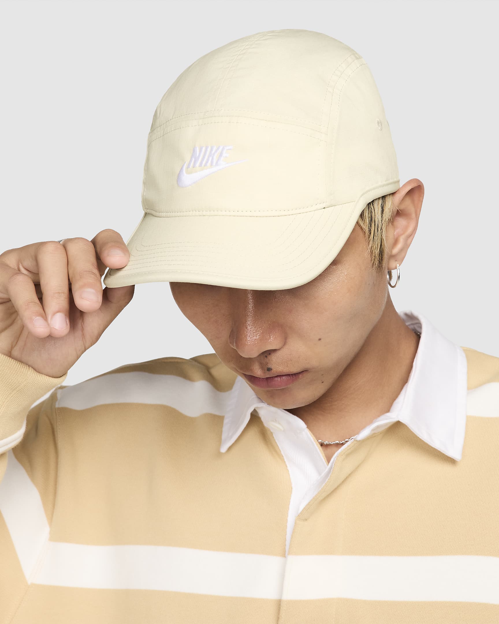 Nike Fly Unstructured Futura Cap - Light Orewood Brown/White