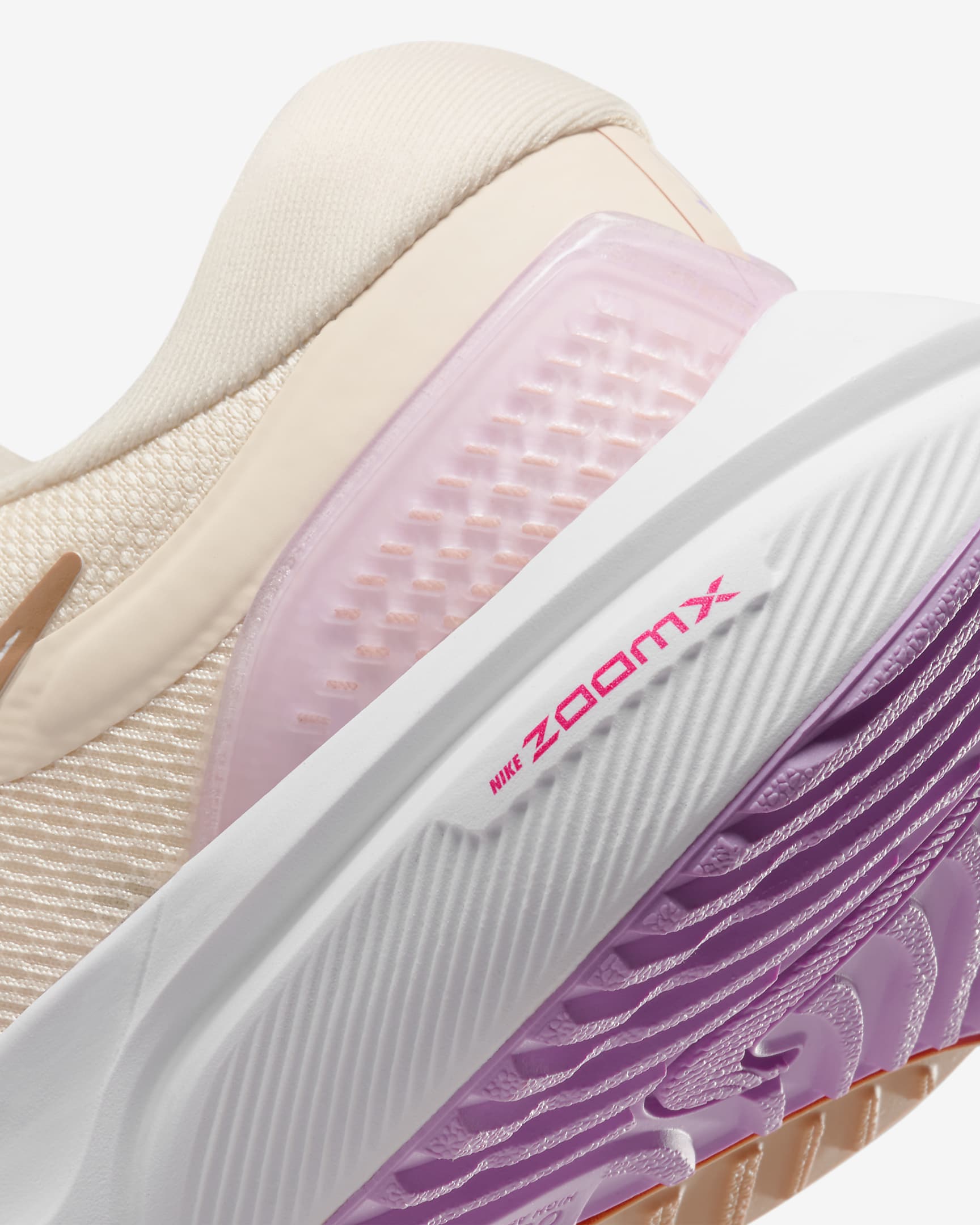 Nike Vomero 16 Women's Road Running Shoes.